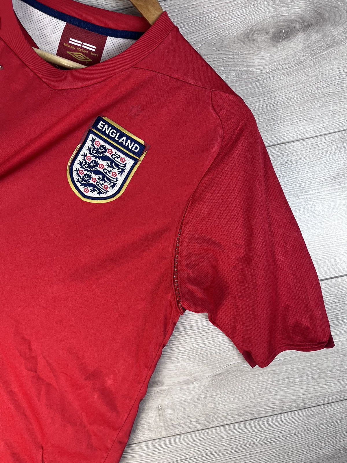 Umbro Vintage mens soccer jerseys Umbro England Size US XL / EU 56 / 4 - 11 Thumbnail