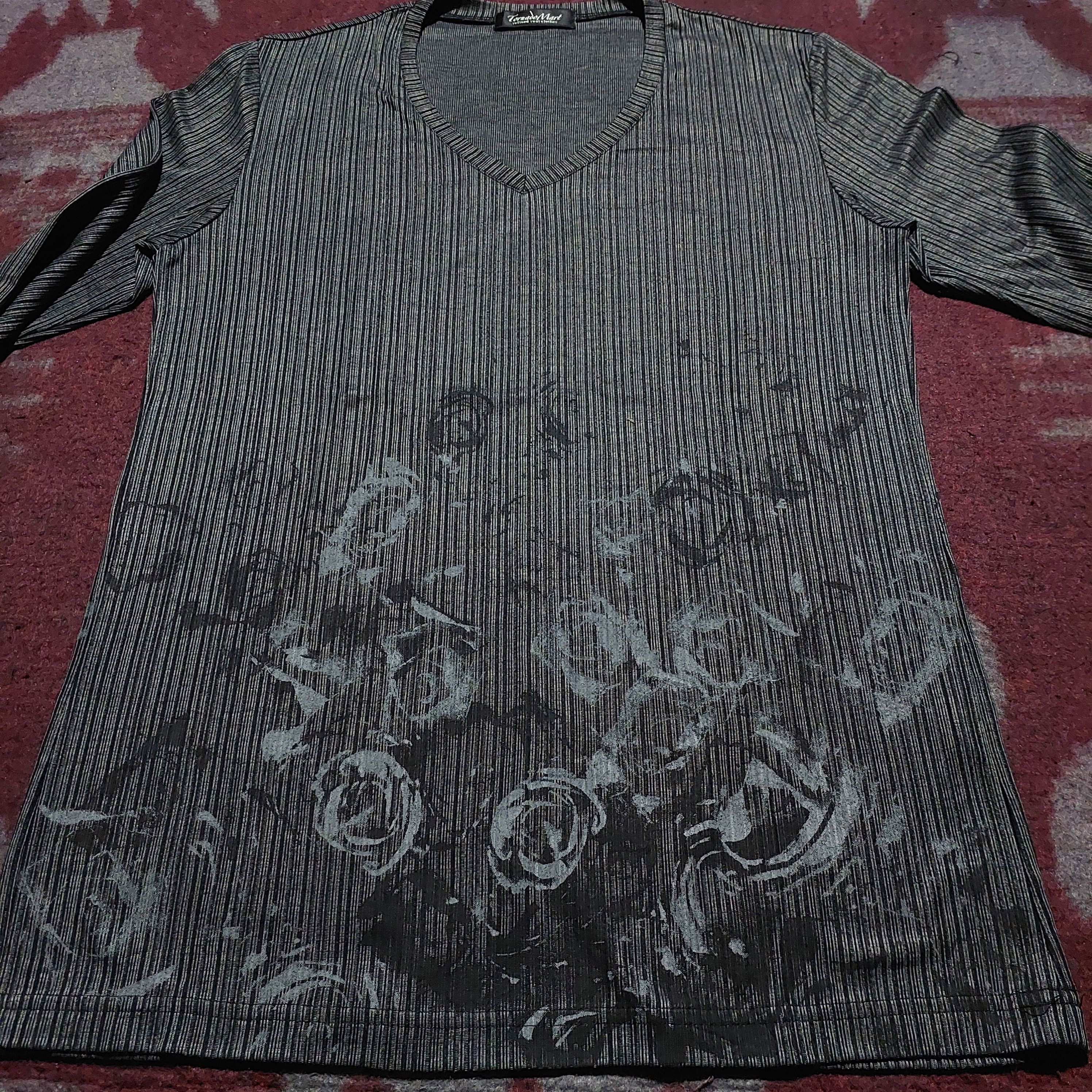 Tornado Mart Tornado mart japan v-neck flower long sleeve Size US M / EU 48-50 / 2 - 6 Thumbnail