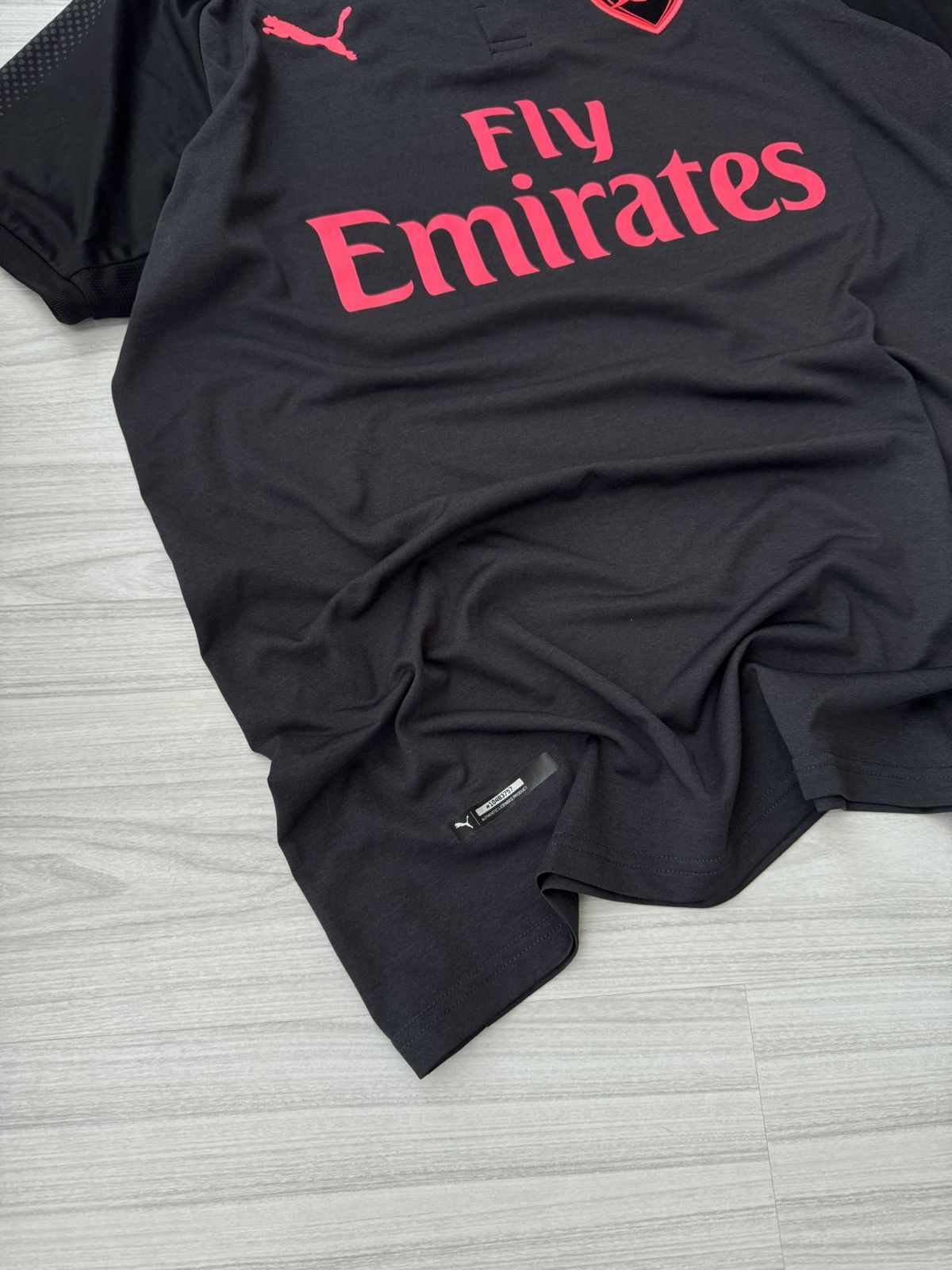 Puma Puma Arsenal 2017-2018 Third football Jersey Size US L / EU 52-54 / 3 - 6 Thumbnail