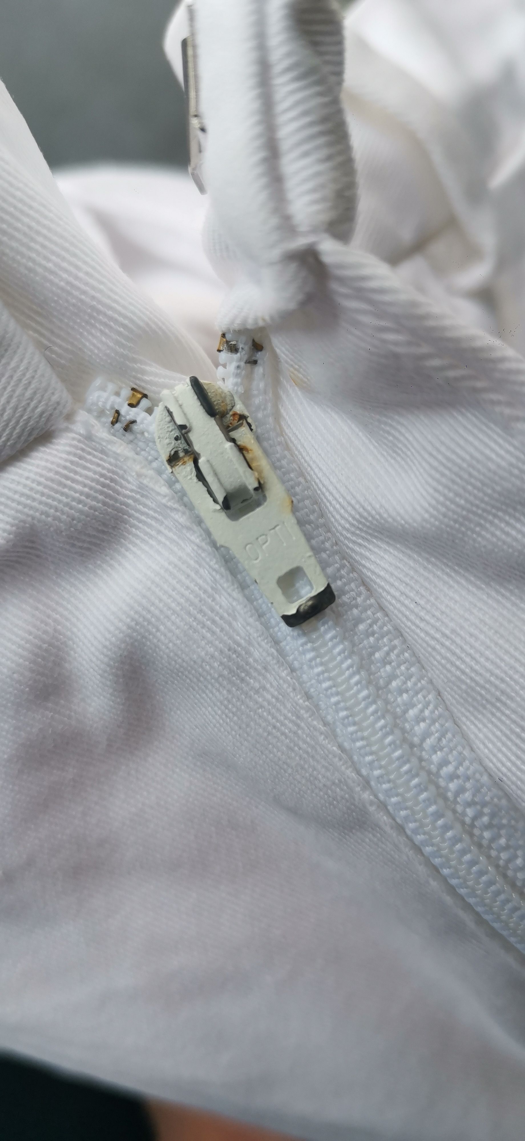 Prada Vintage Prada White Shorts – Made in Italy – Size 46 Size US 30 / EU 46 - 9 Thumbnail