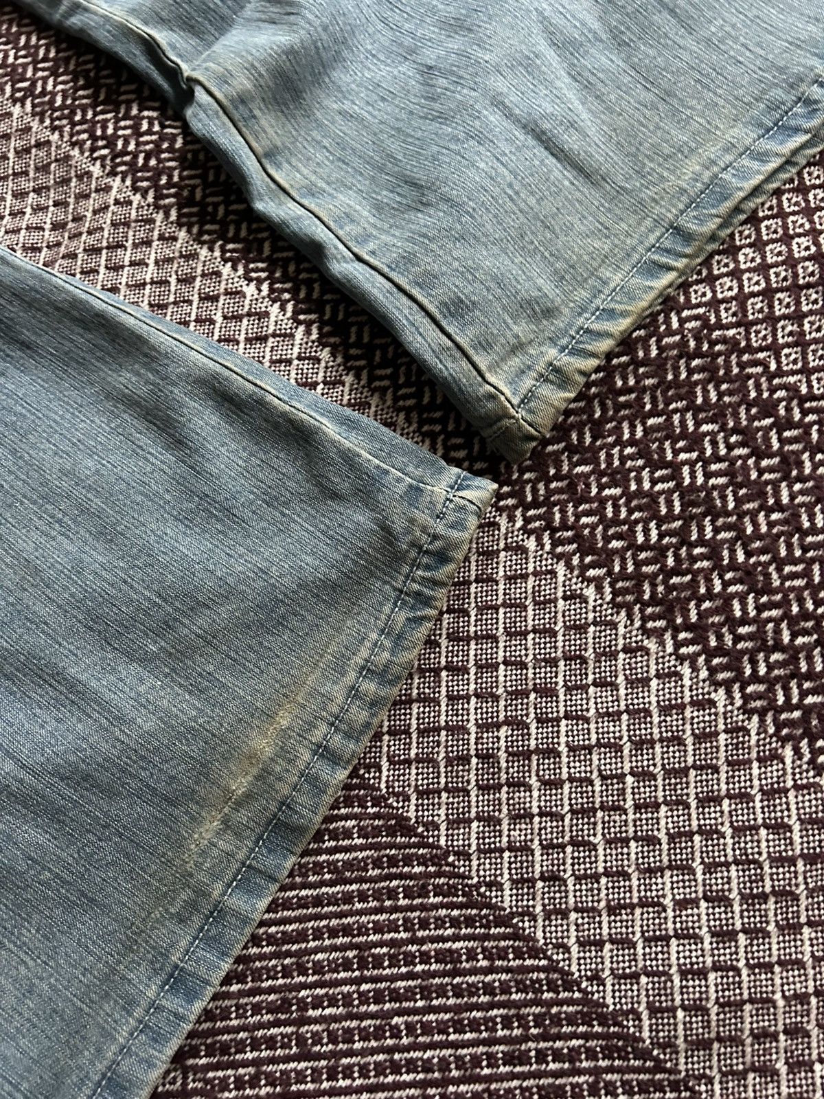 Vintage Vintage Y2K Distressed Faded Jeans Unisex Flared Streetwear Size US 32 / EU 48 - 9 Thumbnail