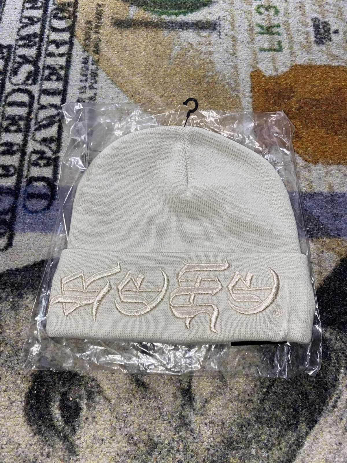 Supreme New Era Blackletter Beanie