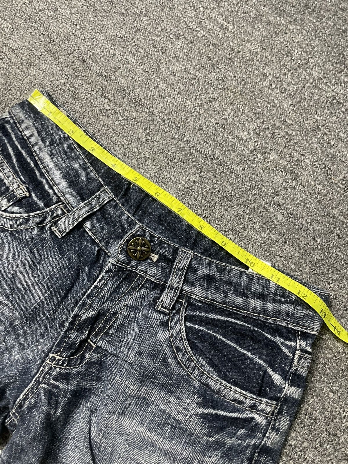 Japanese Brand × Vintage KEREK JEANS Authentic Garment Fur Trim Shorts (97) Size 26" / US 2 / IT 38 - 4 Thumbnail