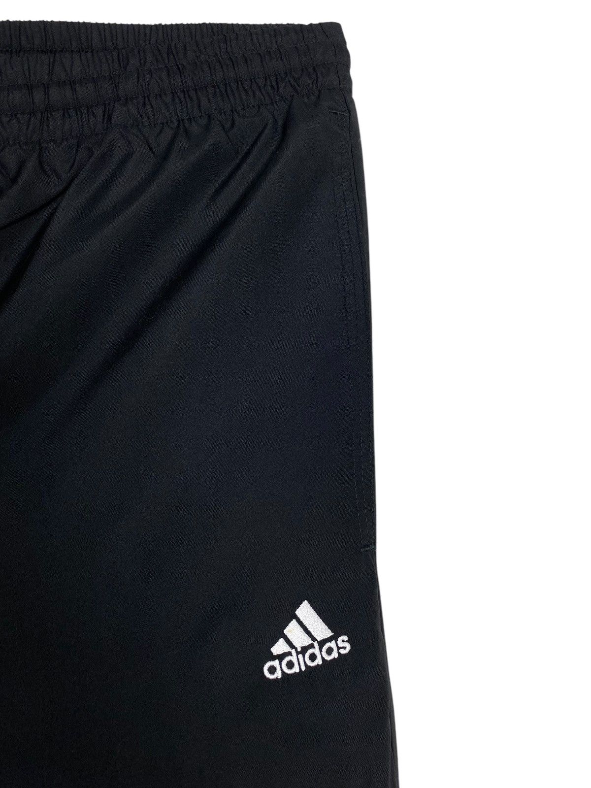 Adidas Rare‼️ Adidas Windbreaker Pants Small Logo Size US 31 - 5 Thumbnail