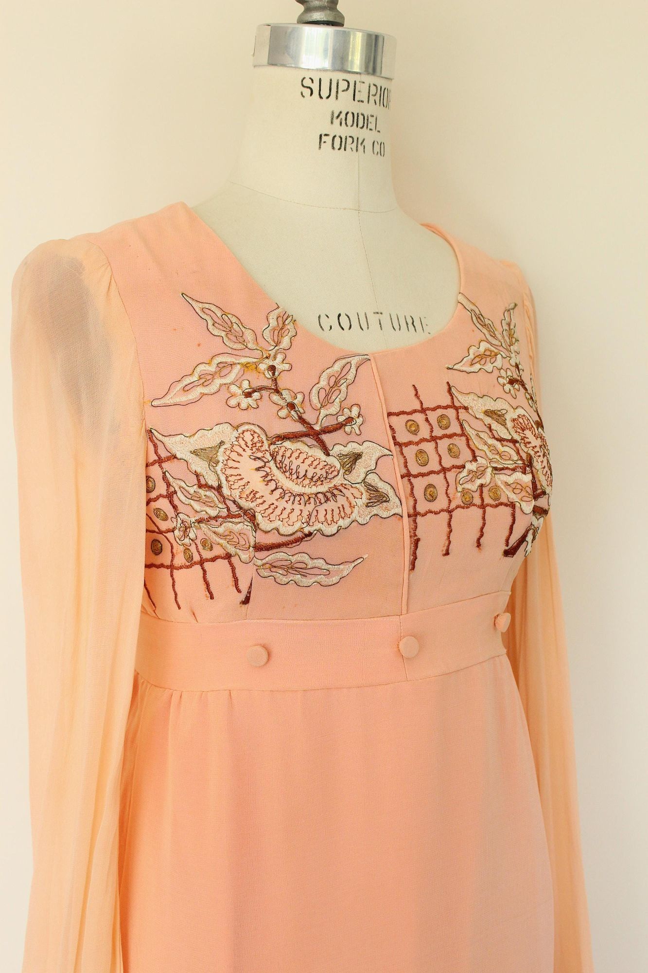 Vintage Vintage 1960s Dress, Peach Maxidress with Asian Inspired Emb Size S / US 4 / IT 40 - 6 Thumbnail