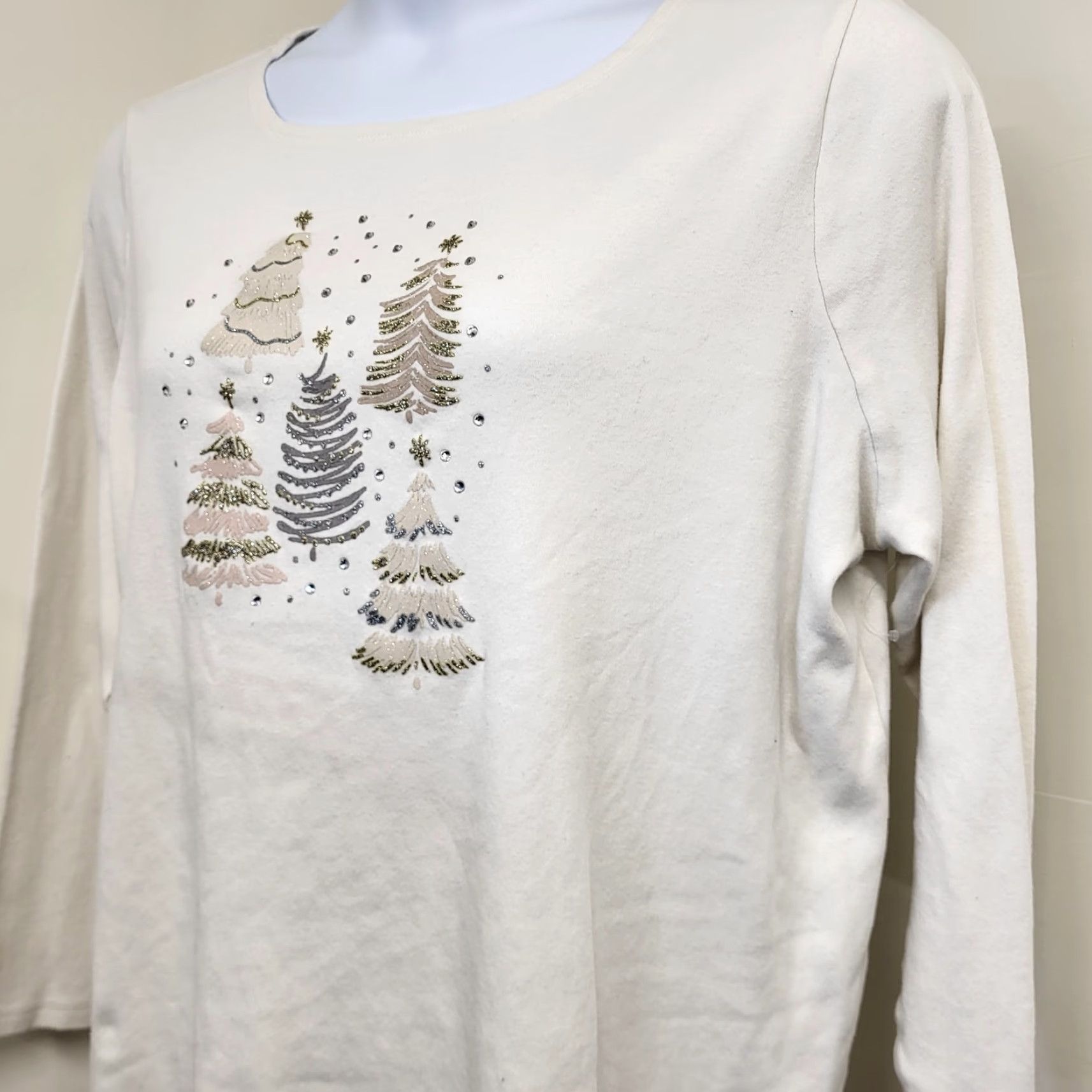 Croft & Barrow Croft & Barrow Classic Shirt Womens 1X Ivory Christmas Tree Glitter Sparkle Christmas Tree Rhinestones Glitter 3/4 Sleeve Brushed Cotton Jersey Size XL / US 12-14 / IT 48-50 - 2 Thumbnail