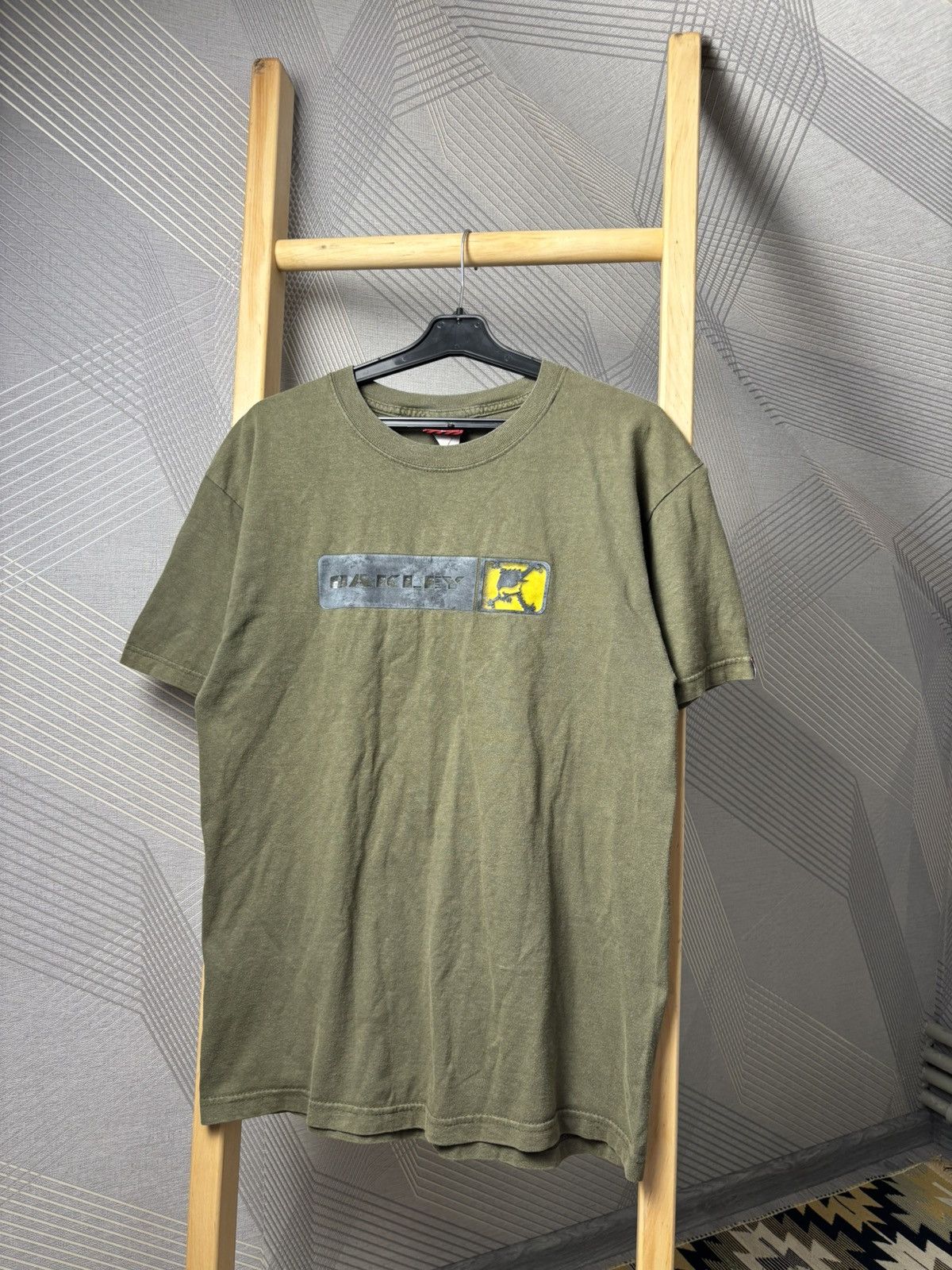 Oakley Vintage Oakley Big Logo T-shirt red tab Size US L / EU 52-54 / 3 - 2 Thumbnail