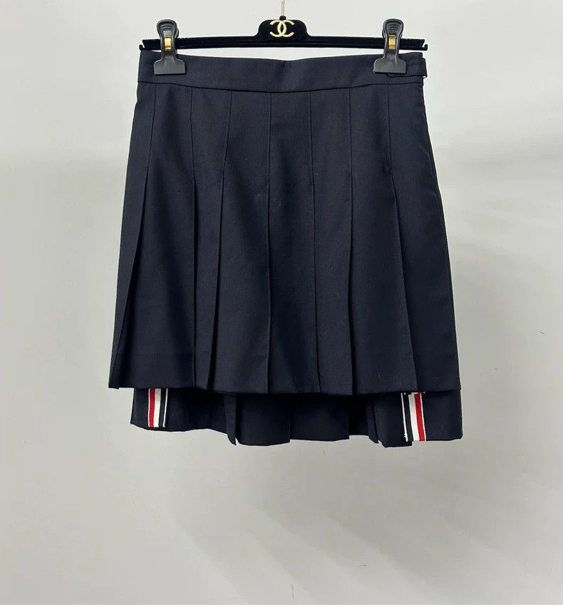 Thom Browne Thom Browne Classic pleated skirt Size 26" / US 2 / IT 38 - 1 Thumbnail