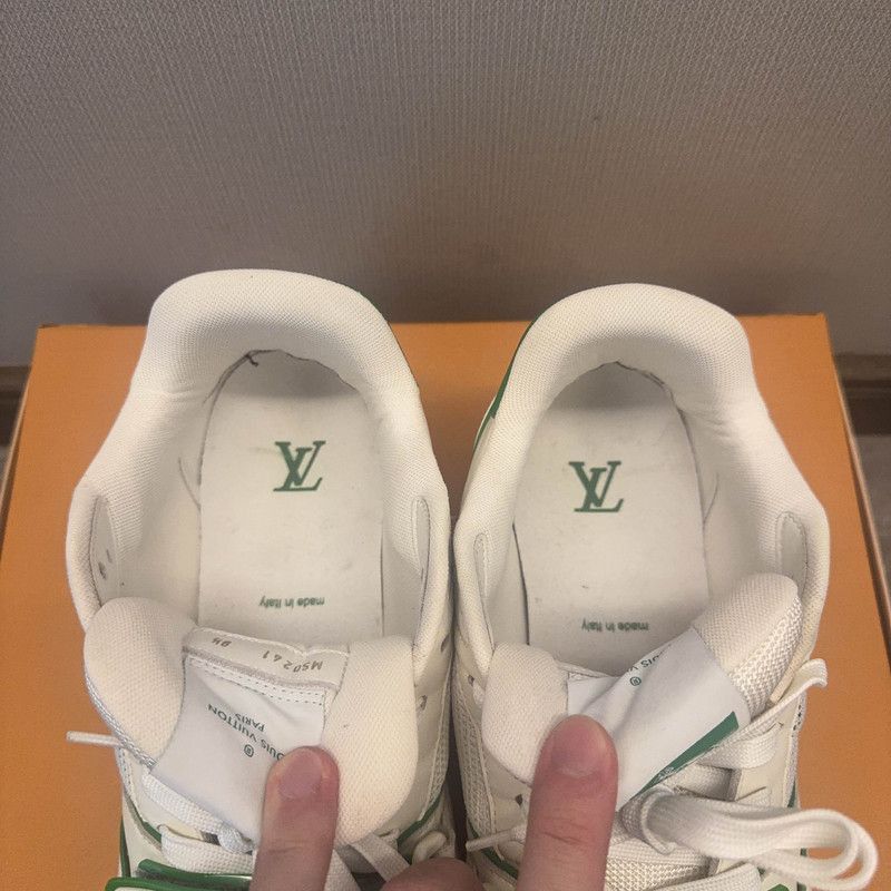 Louis Vuitton Louis Vuitton Classic Trainer Sneakers in White Green -2508 Size US 10 / EU 43 - 8 Thumbnail