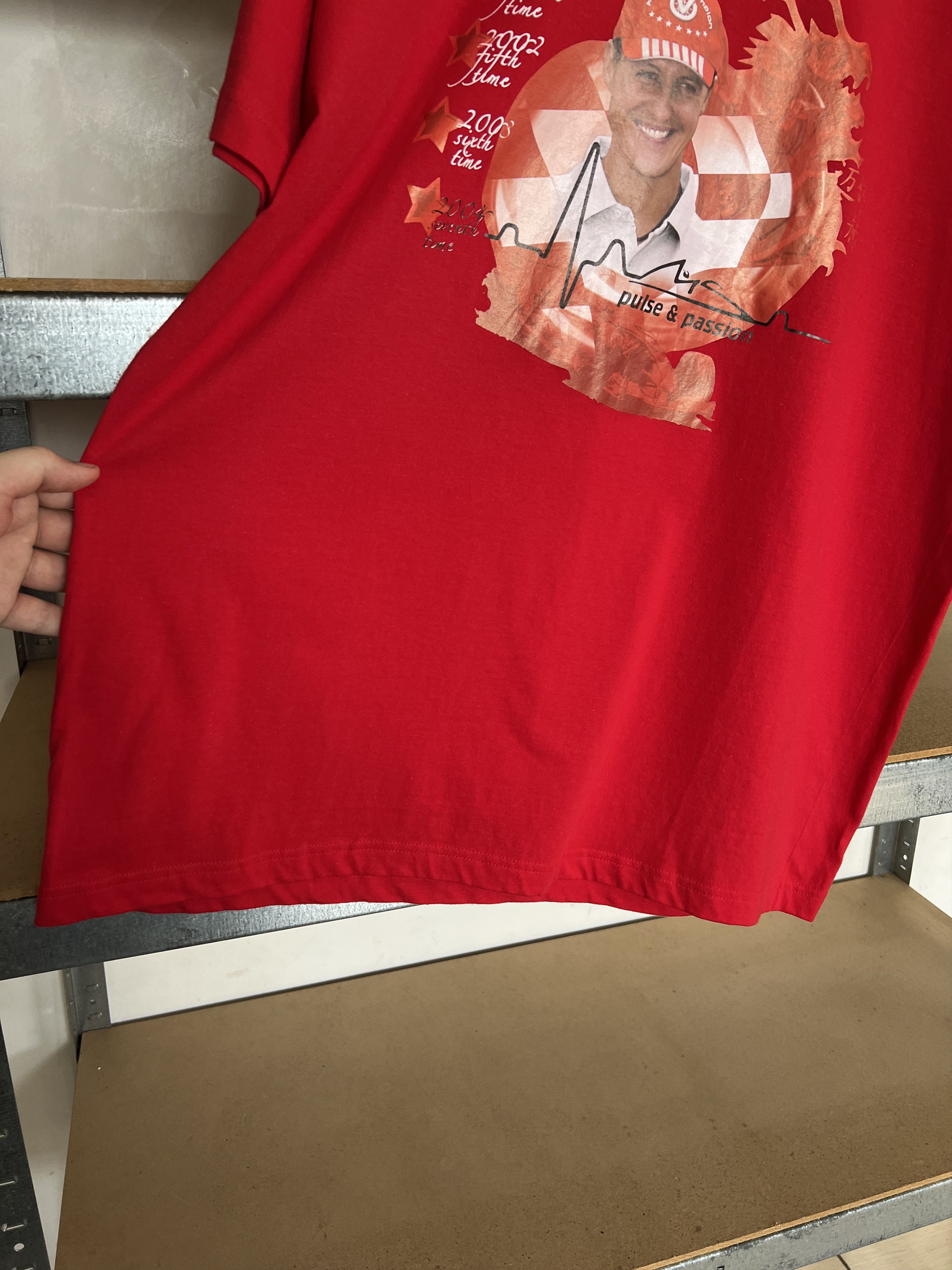 Formula 1 Vintage 2000 Michael Schumacher Ferrari F1 Racing T-shirt Size US XL / EU 56 / 4 - 7 Thumbnail