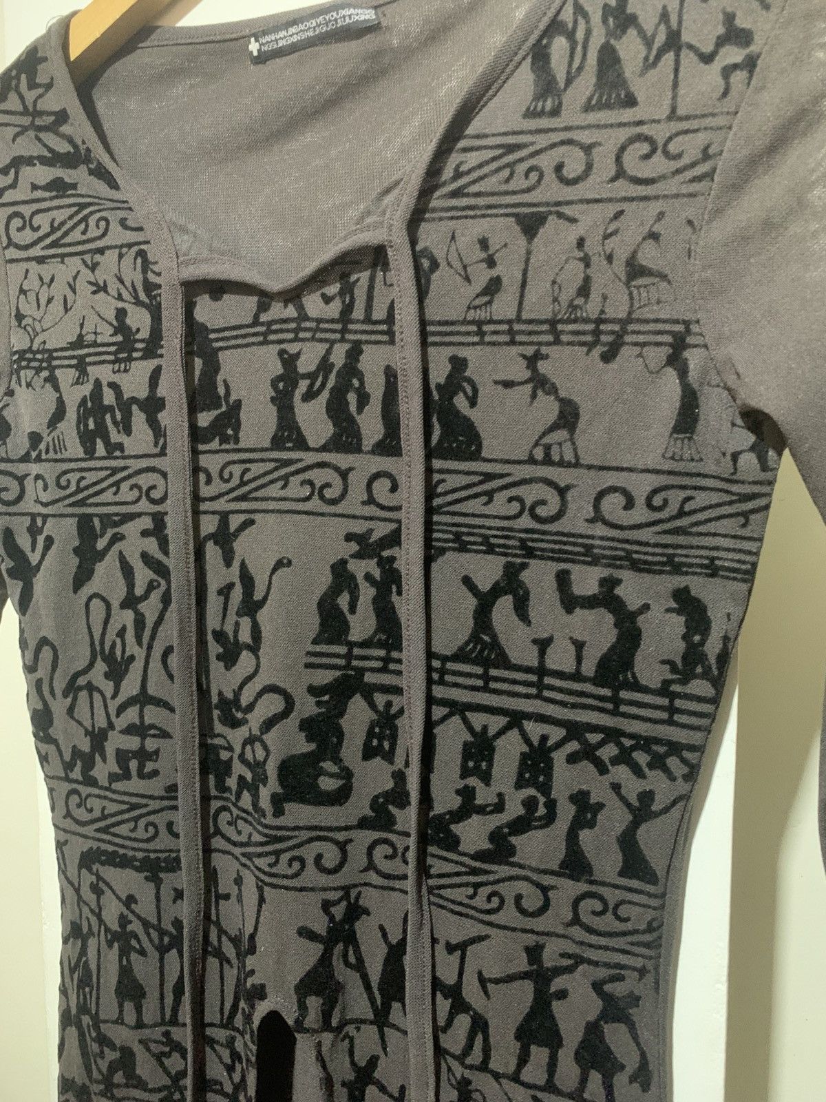 Maison Margiela Japanese Egypt Aztec Graphic Long Sleeve Tee Shirt Size M / US 6-8 / IT 42-44 - 6 Thumbnail