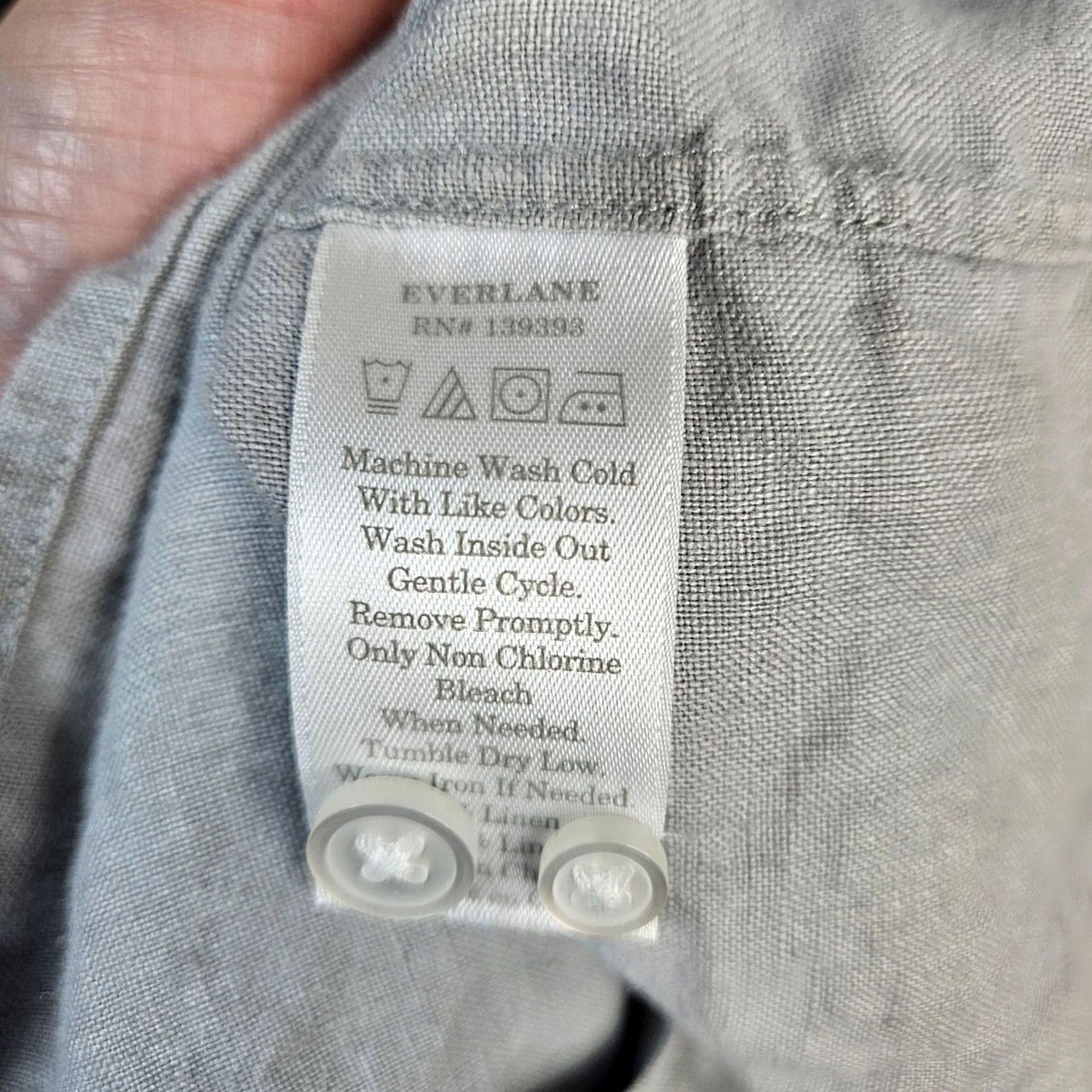 Everlane Everlane Button-Up Shirt Men’s Long Sleeve Linen Gray Size L Regular Chest 42 Vintage? No Size US L / EU 52-54 / 3 - 6 Thumbnail