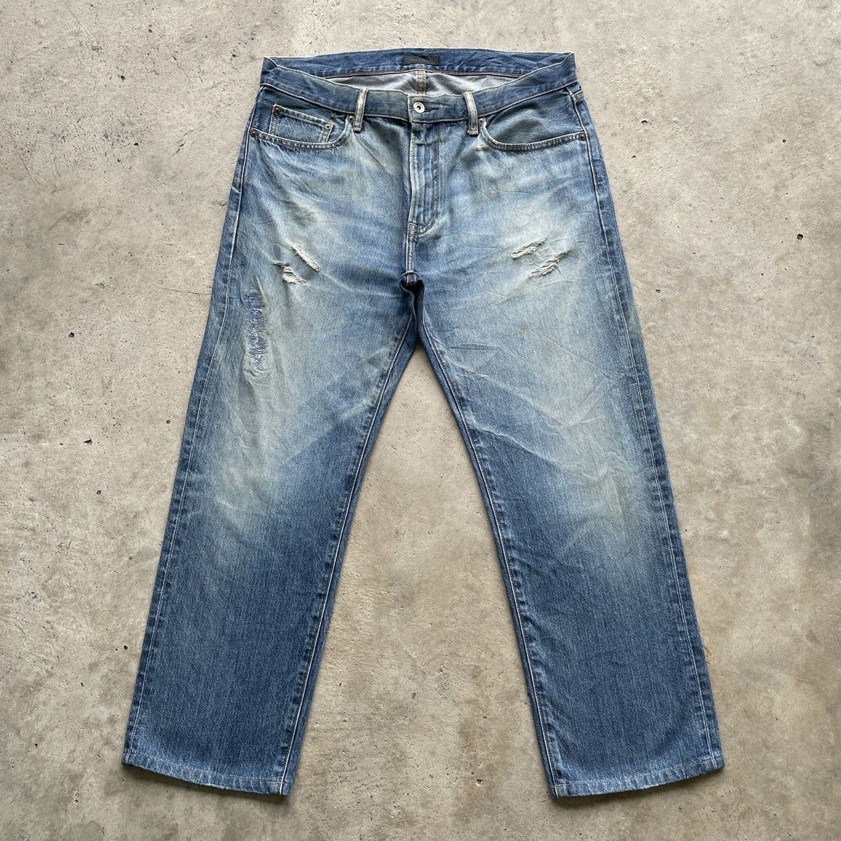 Japanese Brand Vintage Japanese Faded Jeans Denim Pants Distressed W35 Size US 35 - 1 Thumbnail