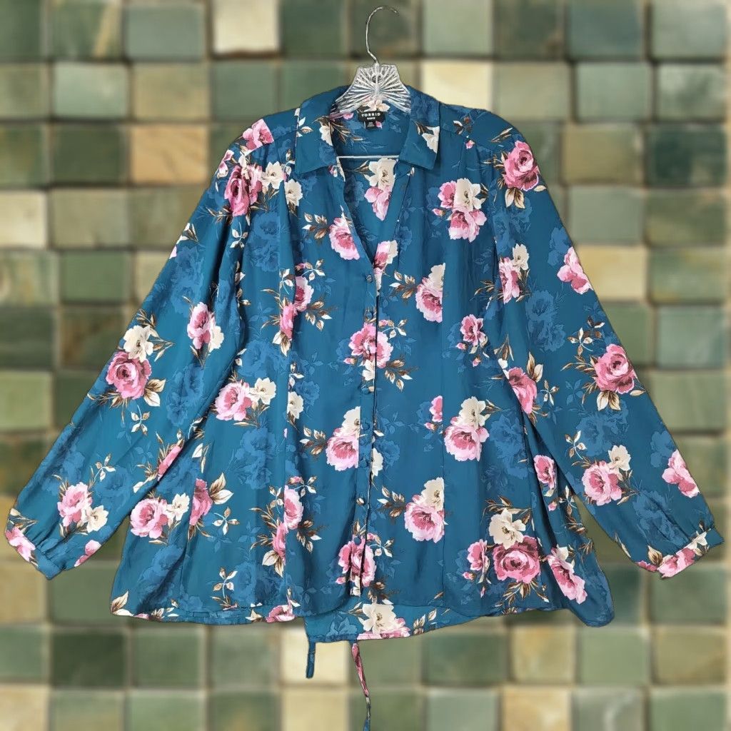 Torrid TORRID Harper Floral Button-Up Shirt Womens Long Sleeve Size 00 Green Teal Size XXS / US 00 / IT 34 - 1 Thumbnail