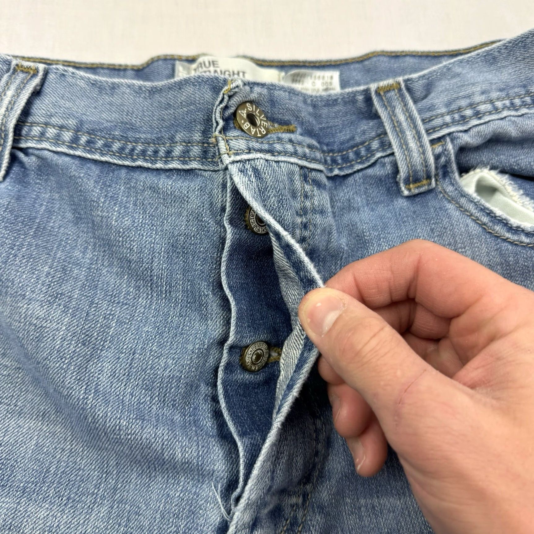 Levi's VINTAGE Levi's Silvertab Jeans Baggy Button Fly Adult 38x32 Blue Grunge Y2K 90s Mens Baggy Wide-Leg Jeans Men's 38 Blue Grunge Y2K Size US 38 / EU 54 - 6 Thumbnail