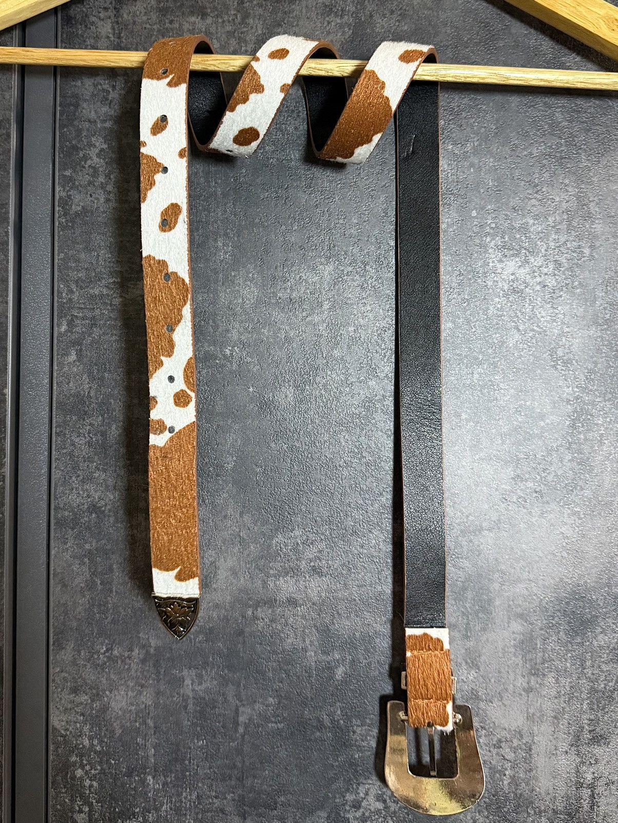Vintage 🔥Sick Vintage Thin Cow Print Faux Fur Eco Leather Belt MM6 Size ONE SIZE - 3 Thumbnail