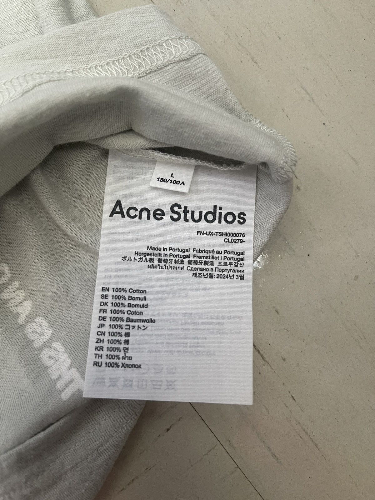 Acne Studios Acne Studios T-shirt size L Size US L / EU 52-54 / 3 - 5 Thumbnail