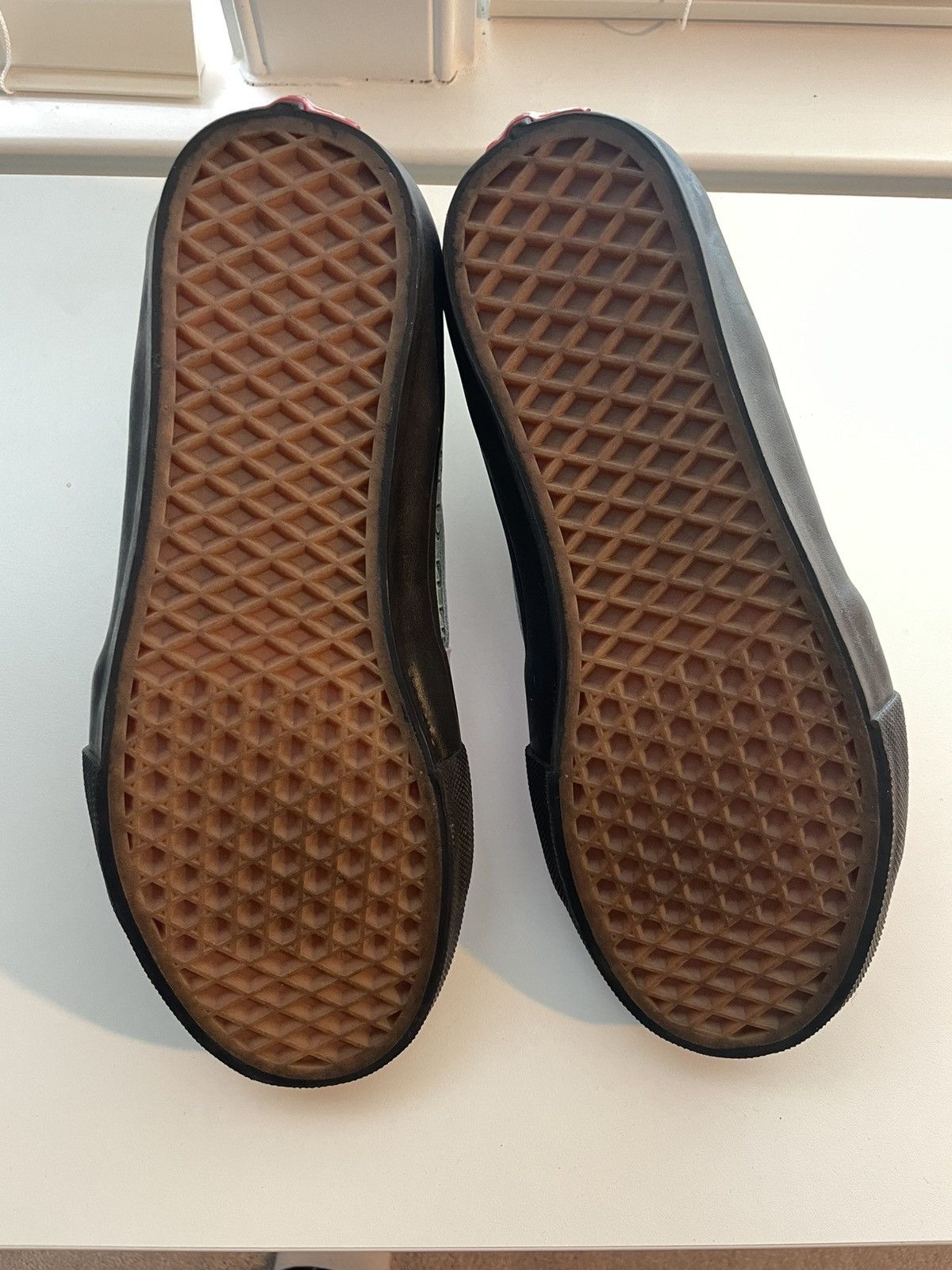 Supreme × Vans Vans Sk8 Mid Supreme Gross Mid Sample Size 9 Size US 9 / EU 42 - 4 Thumbnail