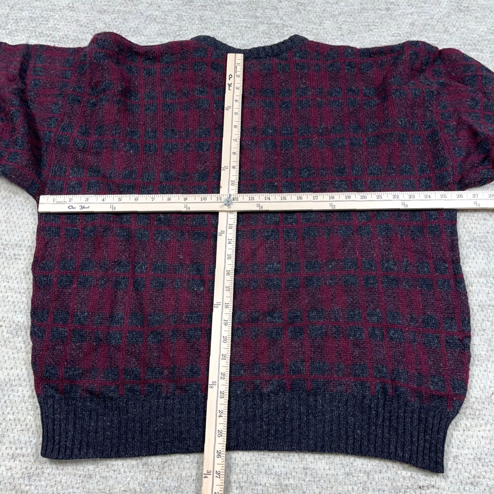 Vintage VINTAGE Grandpa Sweater Men XL Red Gray Wool Chunky Knit Geometric Plaid 90s EMBASSY ROW Pullover Crew Neck Size US XL / EU 56 / 4 - 7 Thumbnail