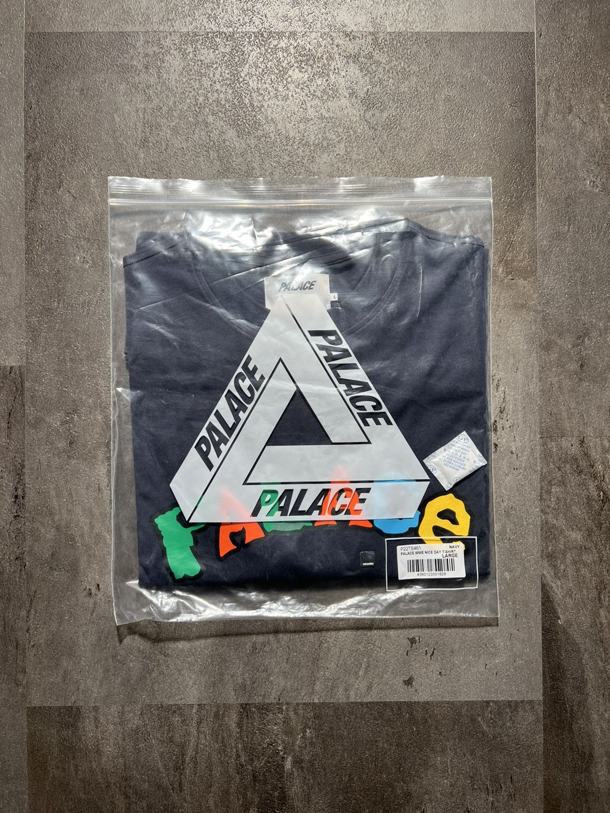 Palace × WWE Palace x WWE Tshirt Size US L / EU 52-54 / 3 - 7 Thumbnail