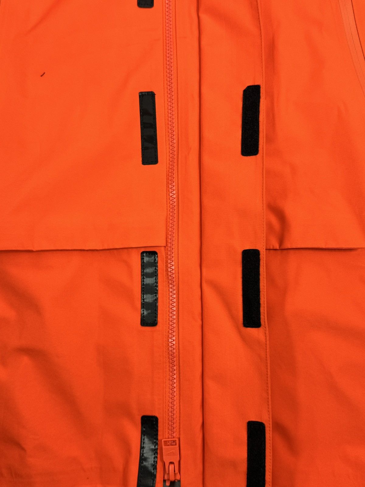 NOCTA × Nike TUNGATEN ALIEN GORE TEX OVERSIZED JACKET Size US S / EU 44-46 / 1 - 9 Thumbnail