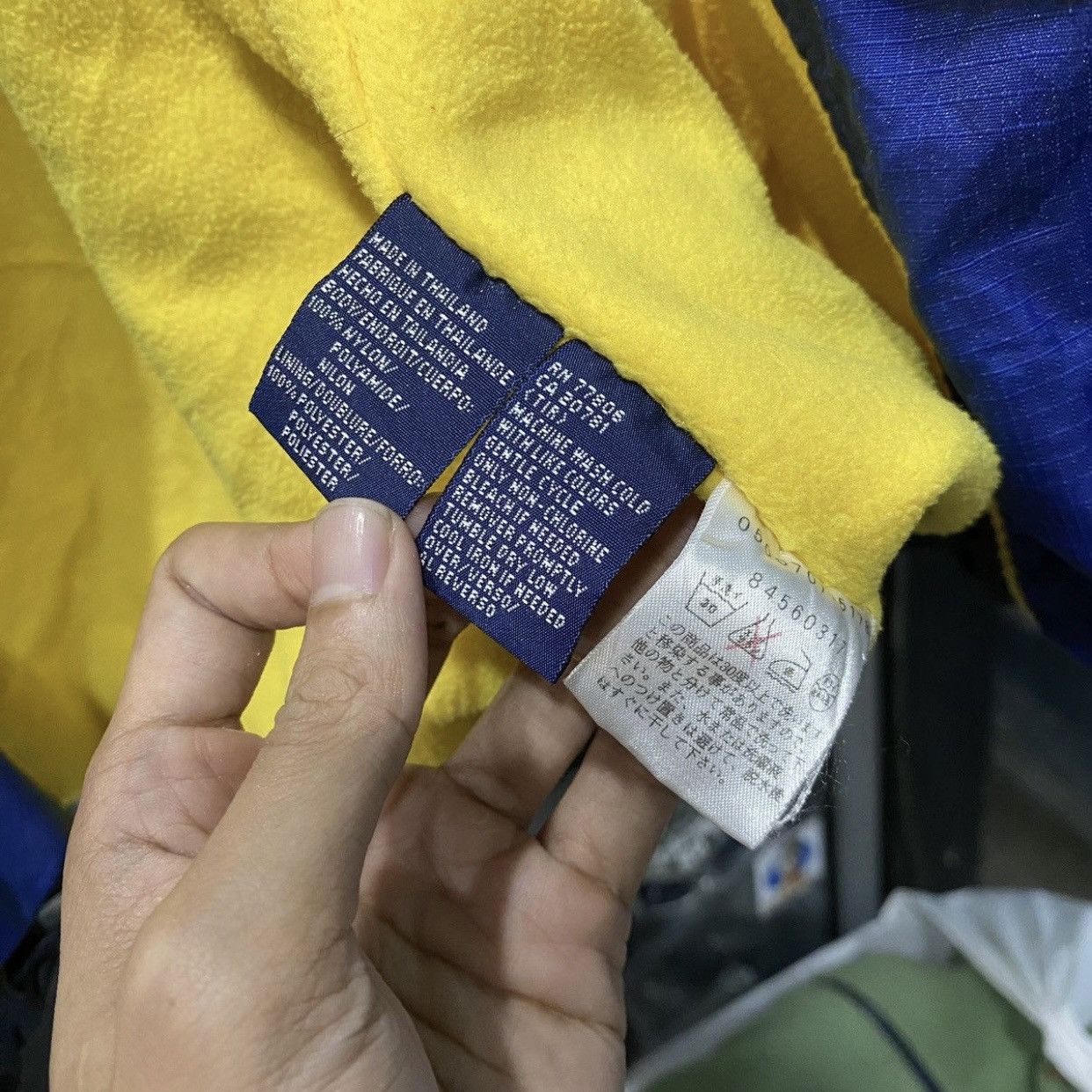 Tommy Hilfiger Vintage 90s Tommy Hilfiger Sailing Gear Hooded Jacket Size US L / EU 52-54 / 3 - 19 Thumbnail