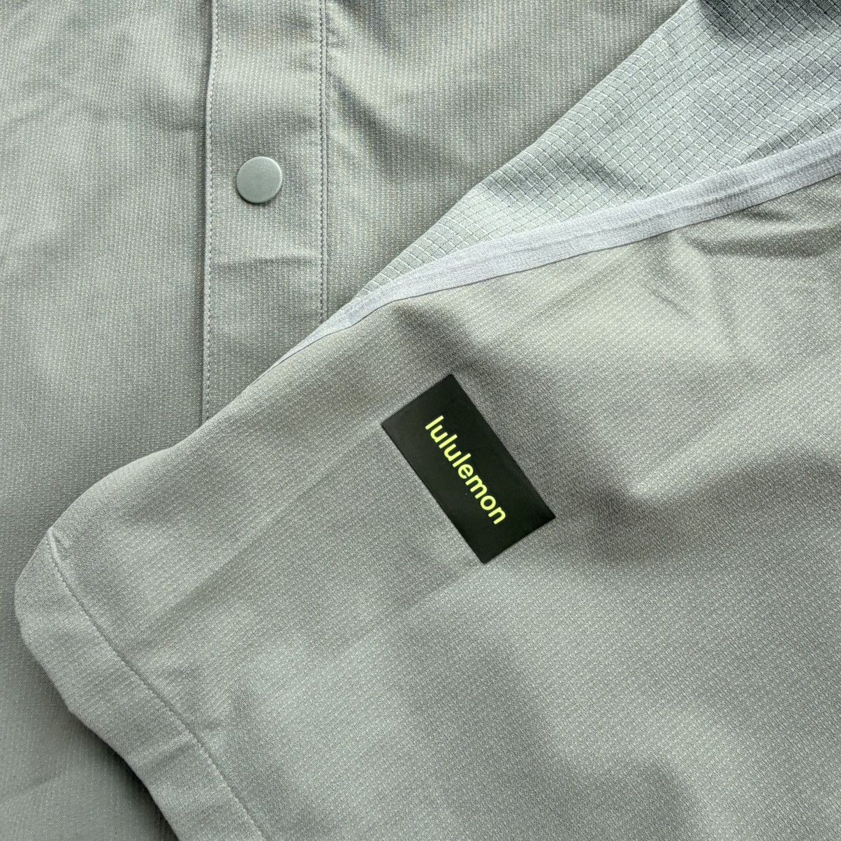 Lululemon Lululemon Water Repellent Hiking Shirt Men Size 2XL Blade Size US XXL / EU 58 / 5 - 5 Thumbnail