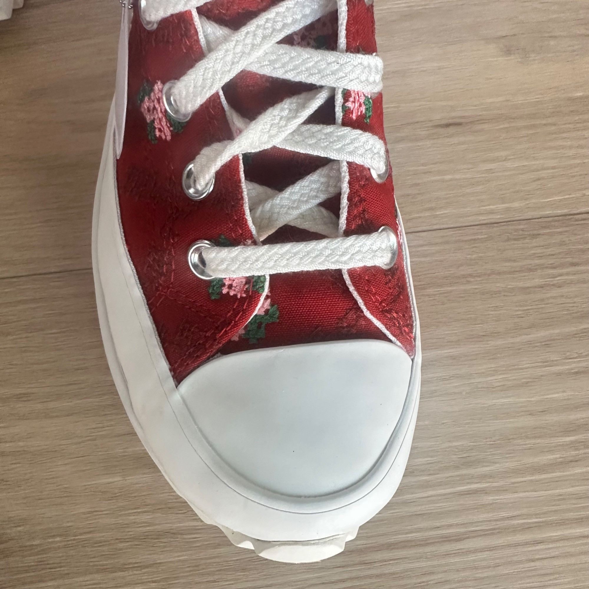 Converse ✨Converse Run Star Hike Sz 6 Men's shoes Cross Stitch Roses Size US 6 / EU 39 - 5 Thumbnail