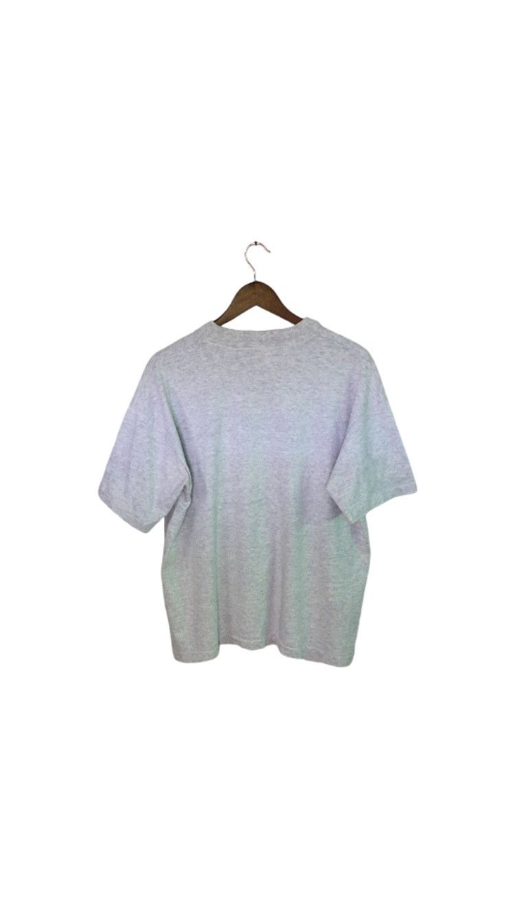Levi's × Vintage Levi’s x Vintage T-Shirt Size XL / US 12-14 / IT 48-50 - 2 Thumbnail