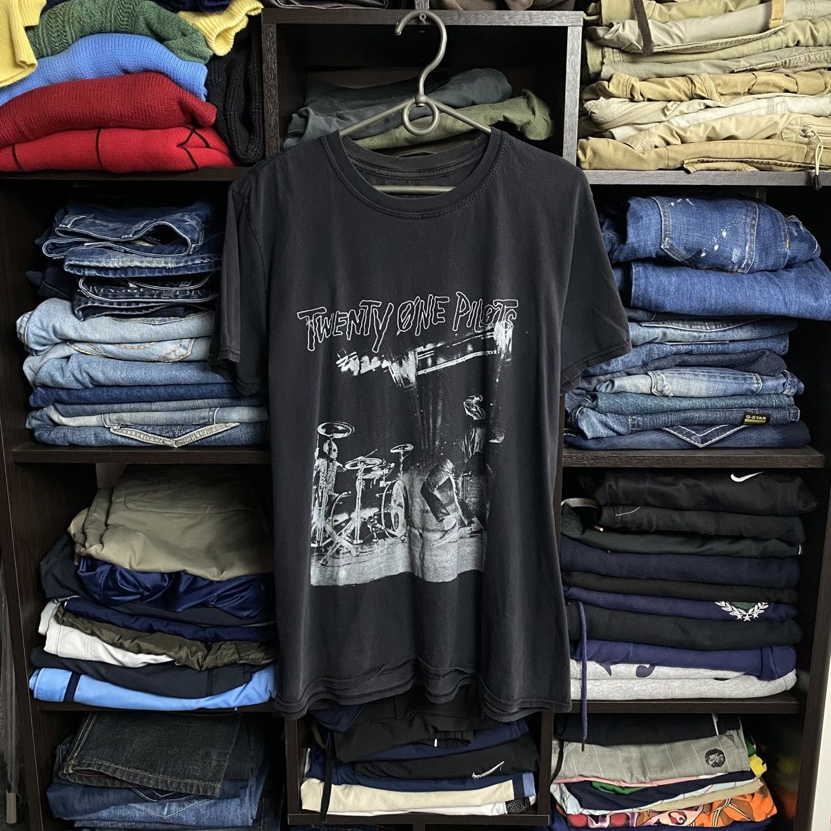 Band Tees Vintage Twenty One Pilots Big Logo band 90’s tee Size US L / EU 52-54 / 3 - 1 Thumbnail