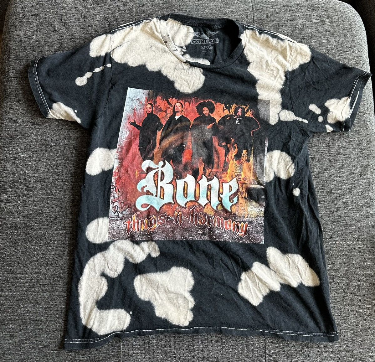 Vintage Control Bone Thugs and Harmony Graphic Bleached(shrinked) Size US L / EU 52-54 / 3 - 1 Thumbnail