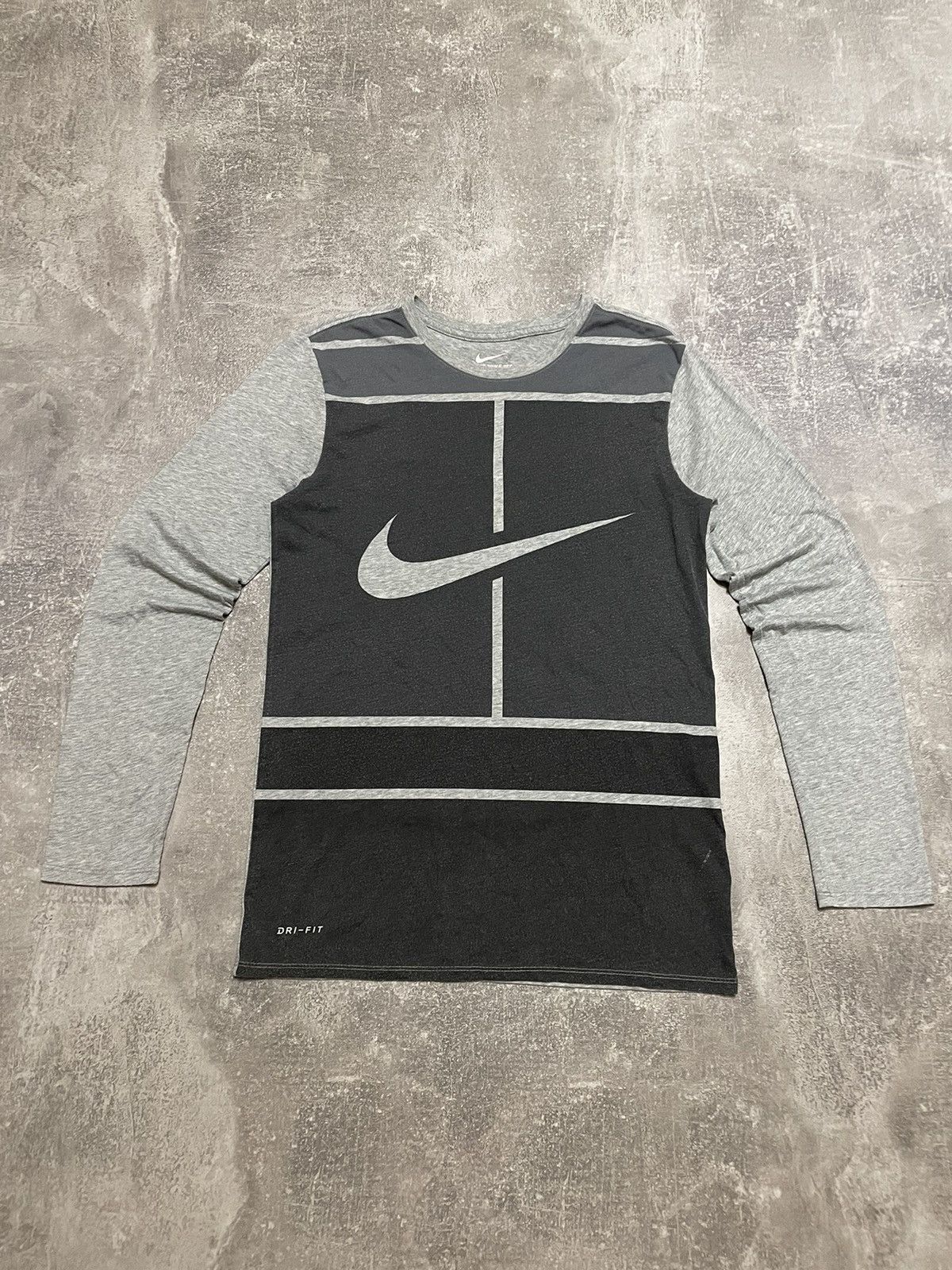 Nike × Vintage Vintage Nike Court Big Logo Long Sleeve T-Shirt Size US S / EU 44-46 / 1 - 1 Thumbnail