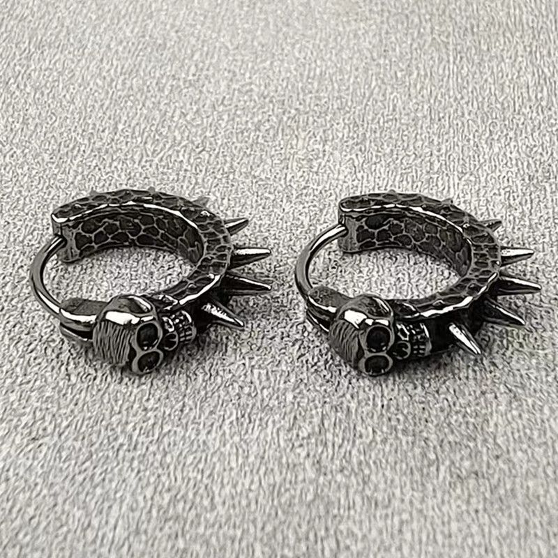 Japanese Brand × Jewelry Black Skull Needle Hoop Earrings Size ONE SIZE - 1 Thumbnail