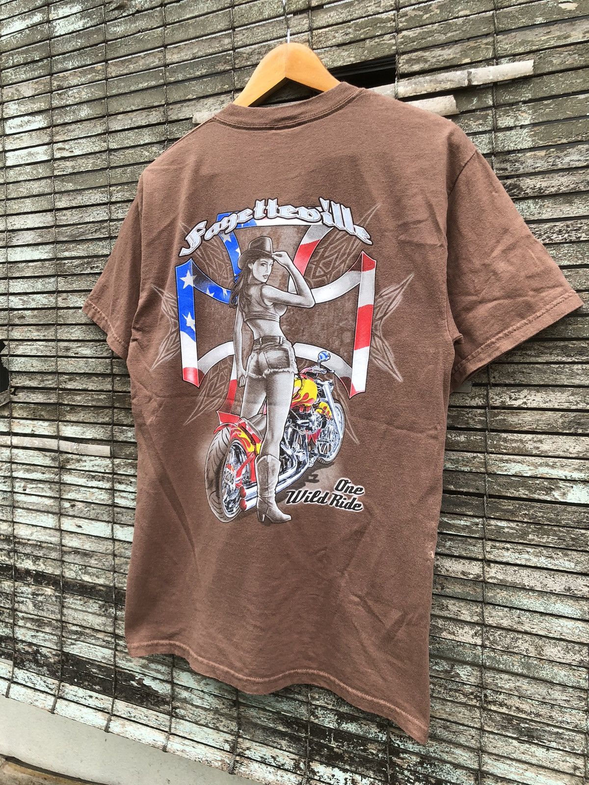 West Coast Choppers Vintage Y2K Sunfaded Fayetteville Arkansas Biker Backhit Tee Size US M / EU 48-50 / 2 - 4 Thumbnail
