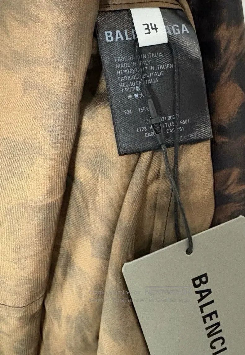 Balenciaga Balenciaga Long Sleeve Shirt with Leopard Print Bow Tie Size XXS / US 00 / IT 34 - 4 Thumbnail