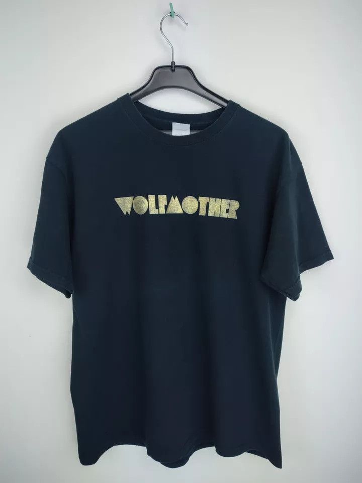 Vintage VTG WOLFMOTHER metallic gold logo Spellout band t shirt Size US L / EU 52-54 / 3 - 1 Thumbnail
