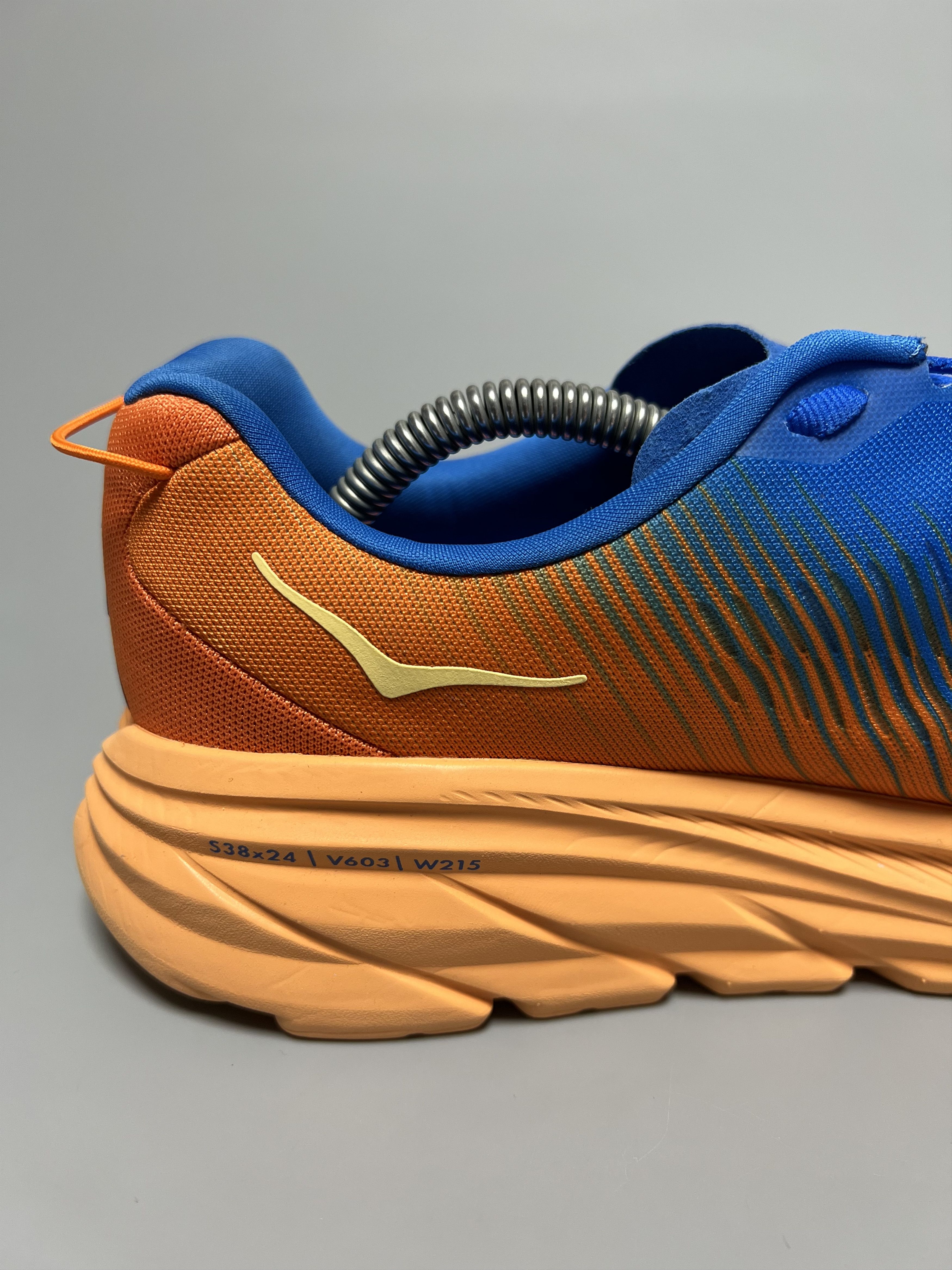 Hoka 8.5 EE Hoka One One Rincon 3 Wide Running Shoes Gym Walking Size US 8.5 / EU 41-42 - 6 Thumbnail