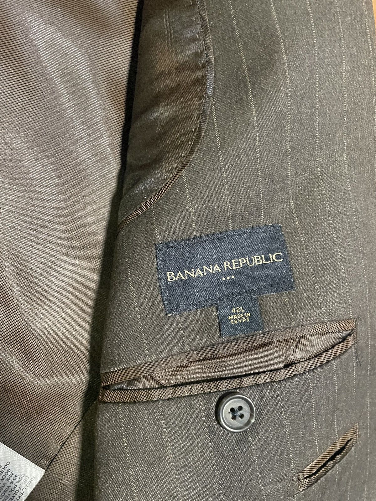 Banana Republic Brown pinstripe suit Size 42L - 3 Thumbnail