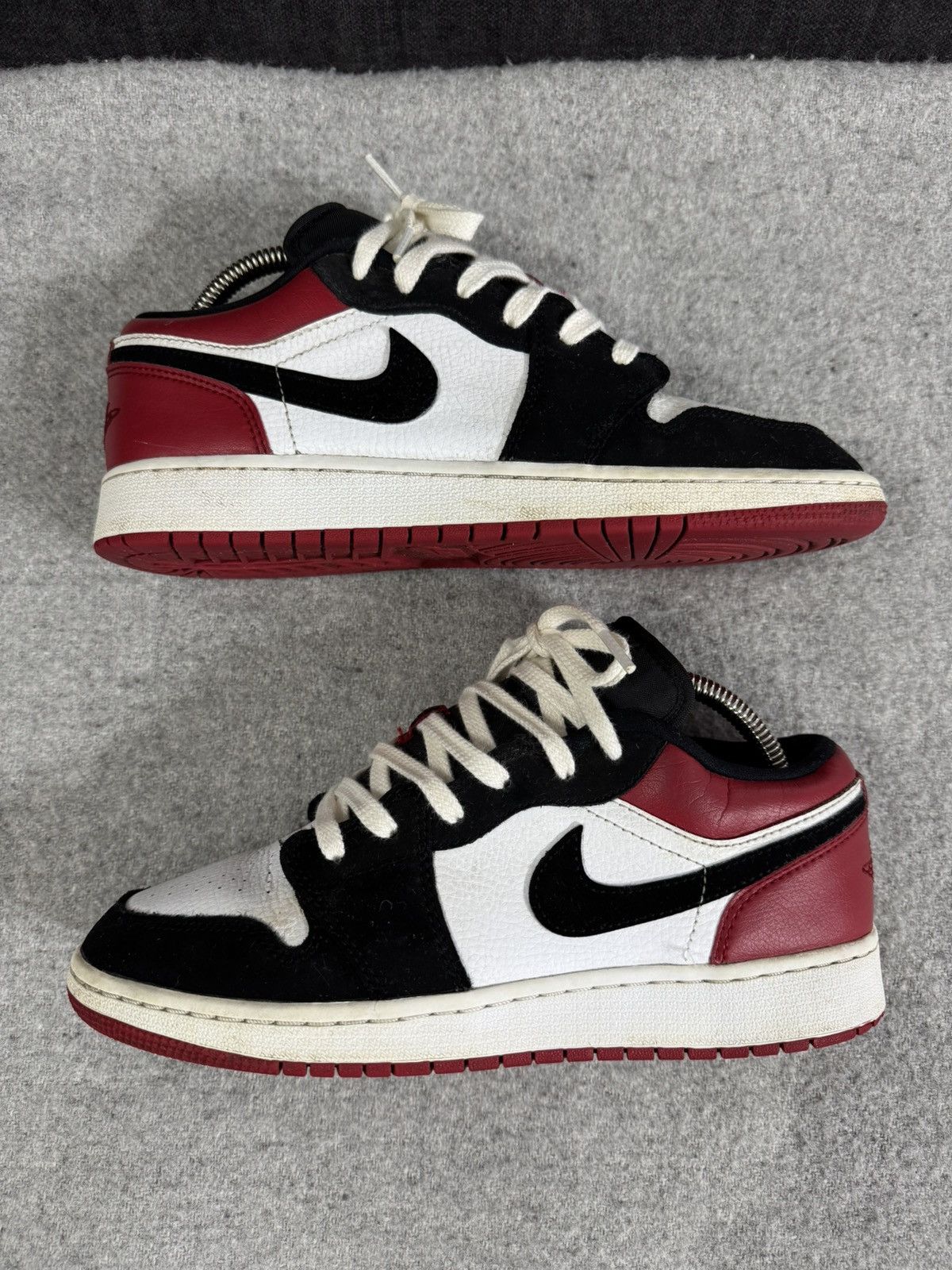 Nike Air Jordan 1 Low Black Toe Red White size 39 sneakers