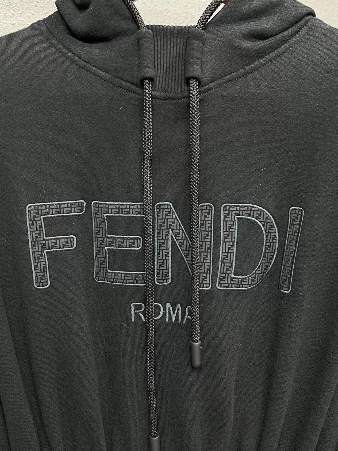 Fendi Fendi Embroidered Logo Belted Sweater Dress Size US 7 / EU 40 - 3 Thumbnail