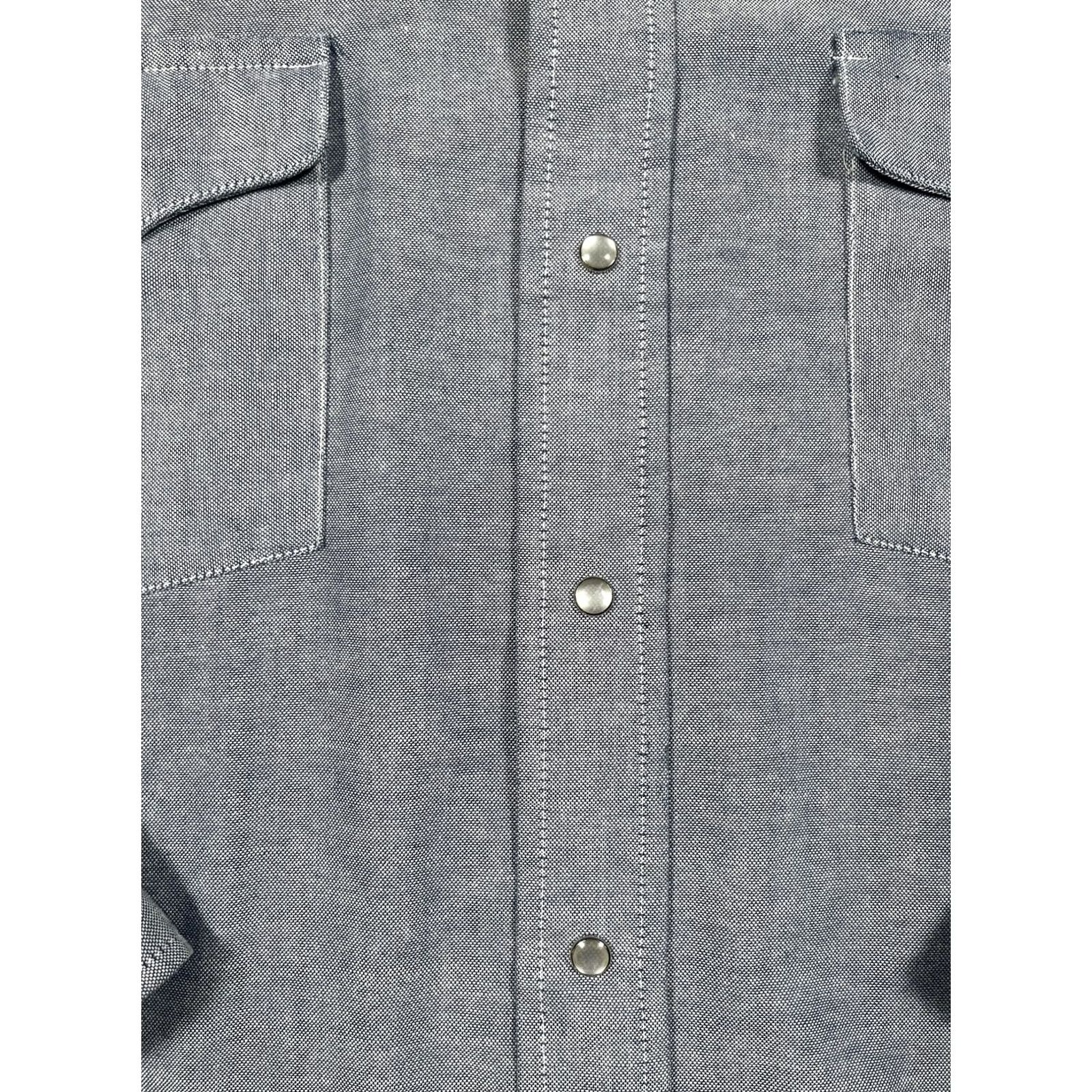 Vintage Ranch and Town Shirt Mens XL Long Sleeve Blue Chambray Western Pearl Snap Snap Front Pockets Button-Up Collared Size US XL / EU 56 / 4 - 4 Thumbnail
