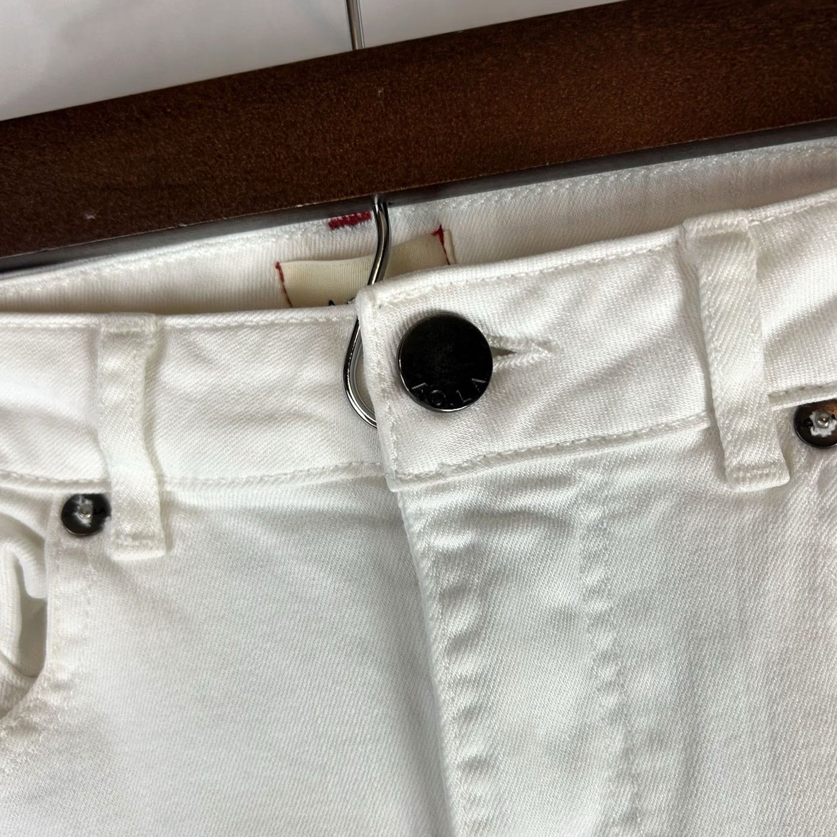 Alice + Olivia Alice + Olivia AO.LA Jeans Women's 27 White Denim Zoe Ruffled Hem Retro Y2K Jeans Size 27" / US 4 / IT 40 - 3 Thumbnail