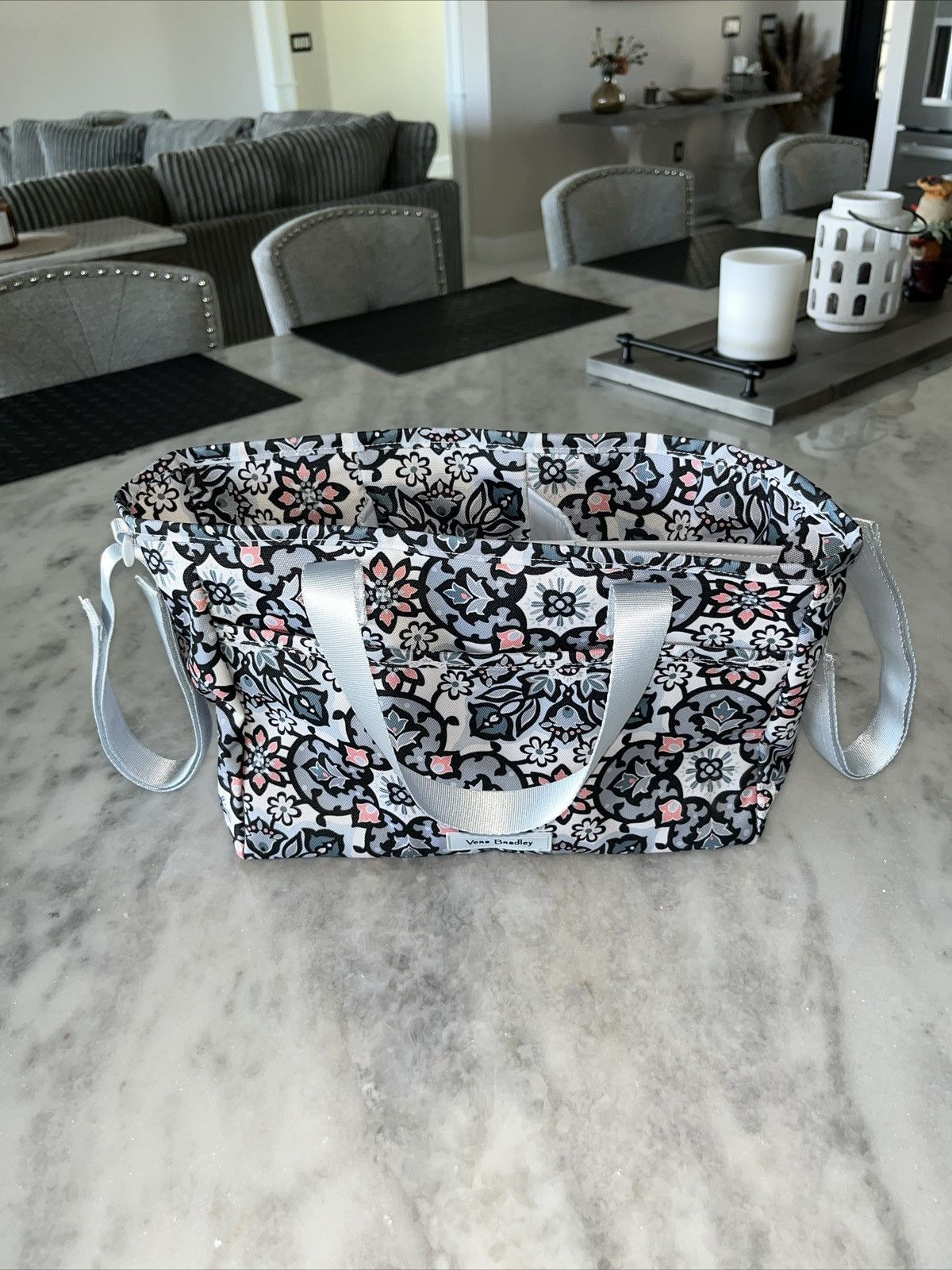 Vera Bradley Vera Bradley Lunch/Tote 14 1/2 x 8 1/2 New no Tags Size ONE SIZE - 5 Thumbnail