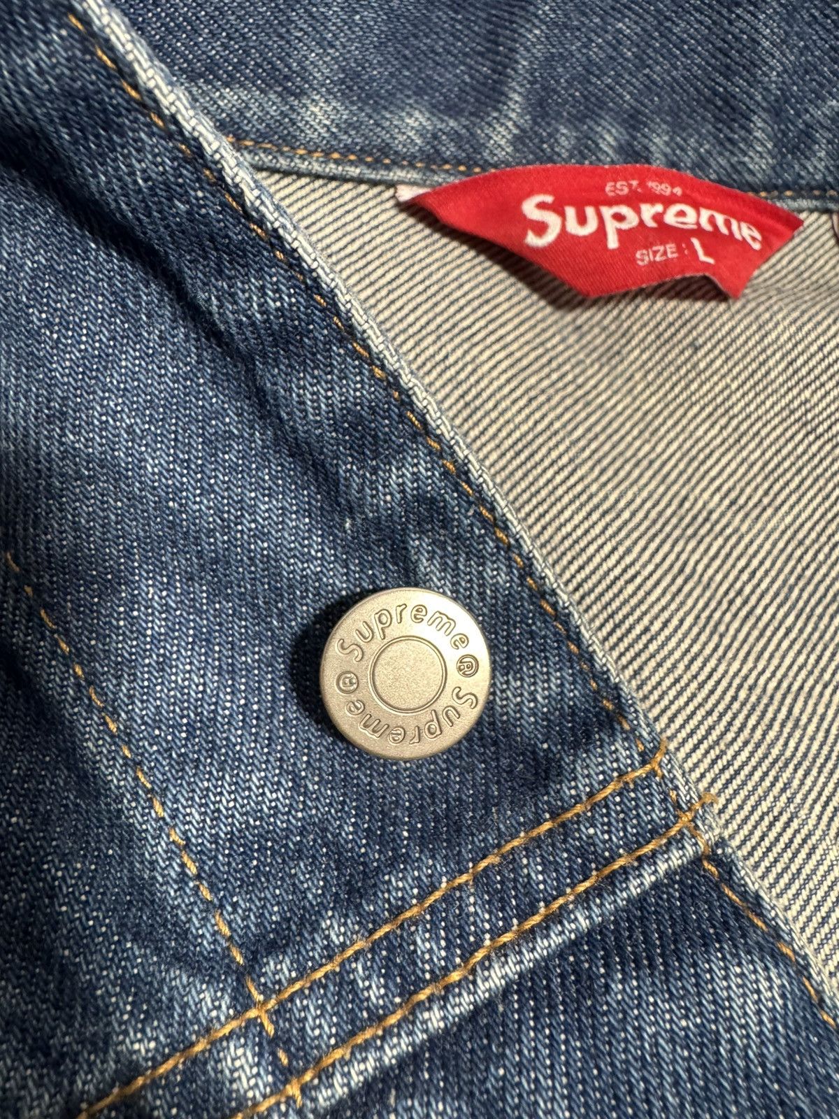 Supreme SS23 Supreme Shibori Denim Trucker Jacket Size US L / EU 52-54 / 3 - 6 Thumbnail