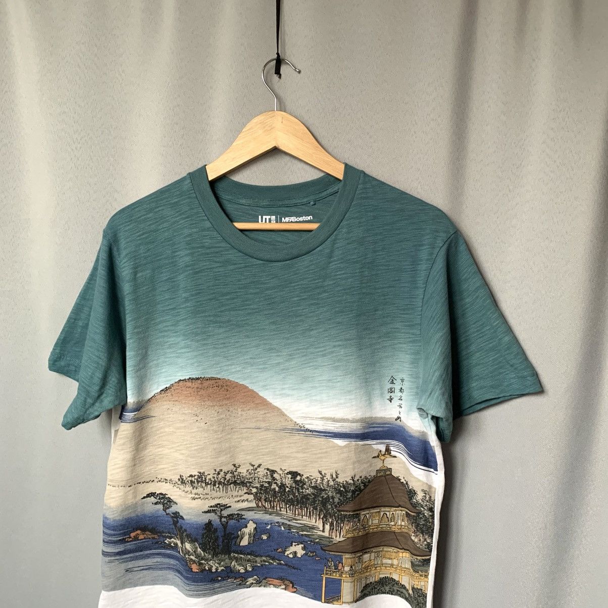 Uniqlo Uniqlo UT MFABoston tee medium streetwear Size US M / EU 48-50 / 2 - 2 Thumbnail