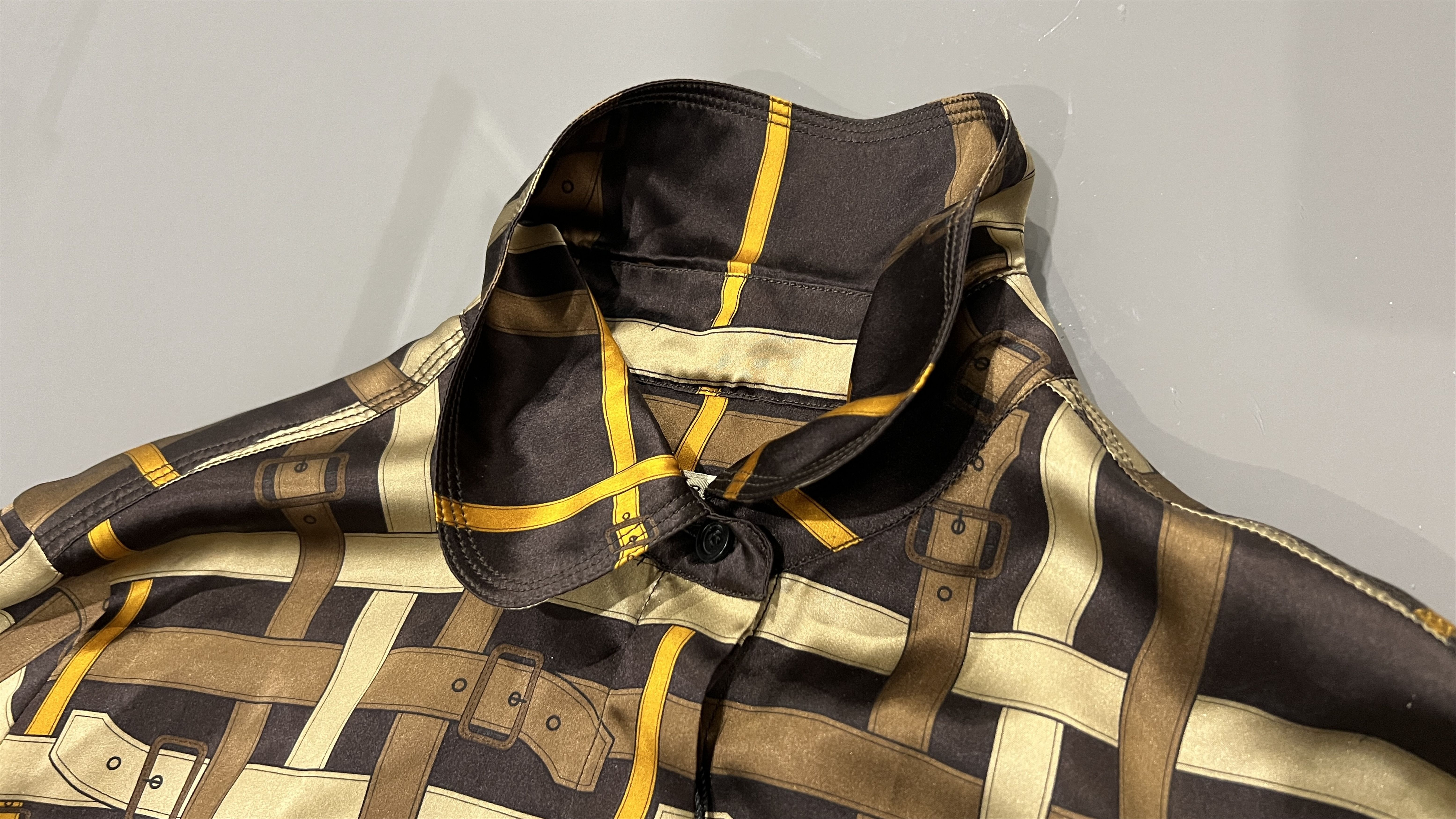 Burberry Vintage Burberry London Silk Blouse – Belt Check Pattern Size M / US 6-8 / IT 42-44 - 4 Thumbnail