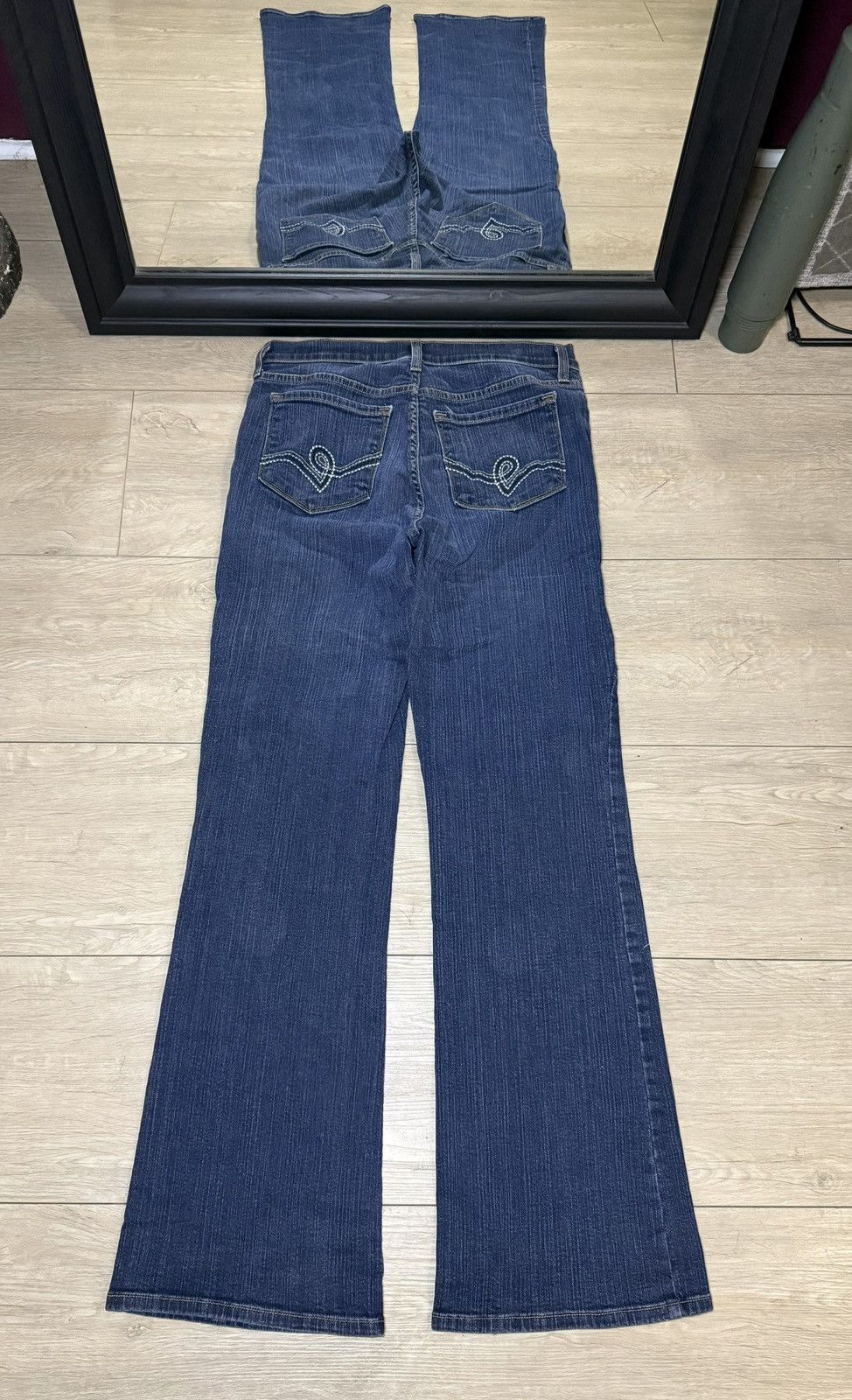 Rock & Republic Y2K 2000s NYDJ Embroidered Dark Indigo Flared Denim Jeans Size 32" / US 10 / IT 46 - 1 Thumbnail