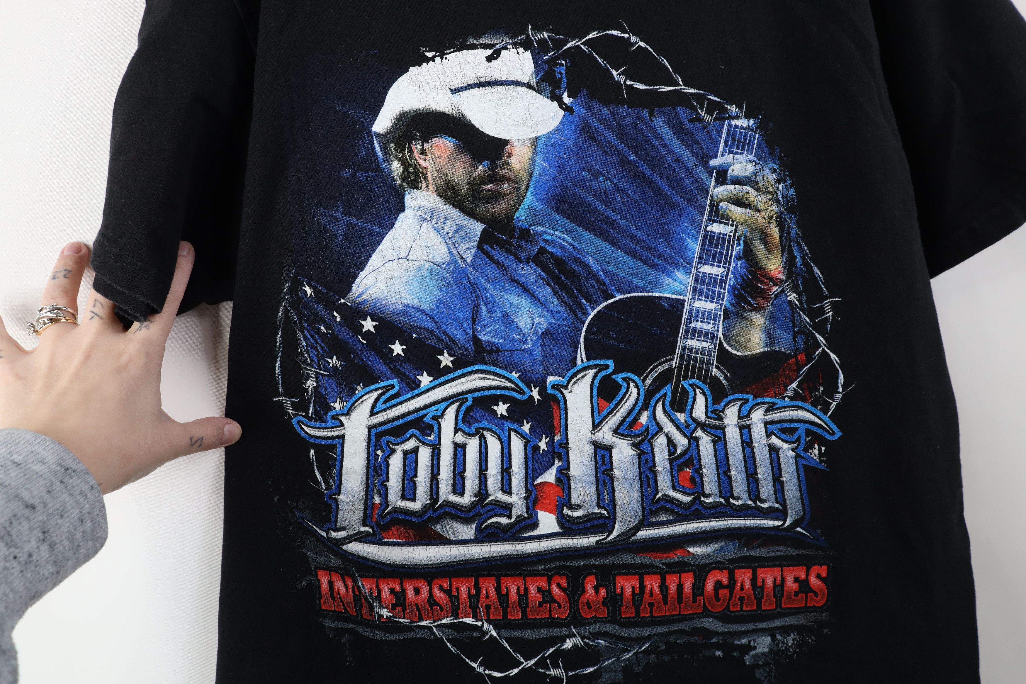 Vintage Y2K Interstates & Tailgates Tour Toby Keith Band T-Shirt Size US M / EU 48-50 / 2 - 4 Thumbnail