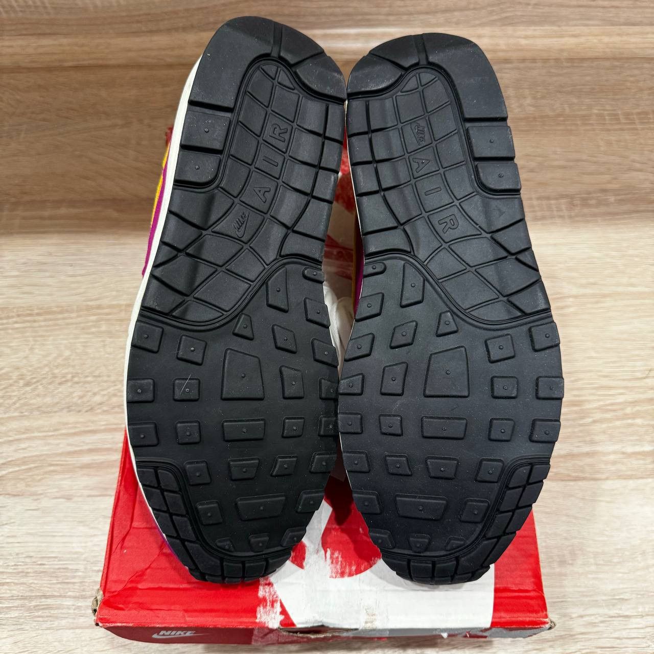 Nike × Patta × atmos NikeLab Air Max 1 PRM Dynamic Berry Size US 9 / EU 42 - 7 Thumbnail