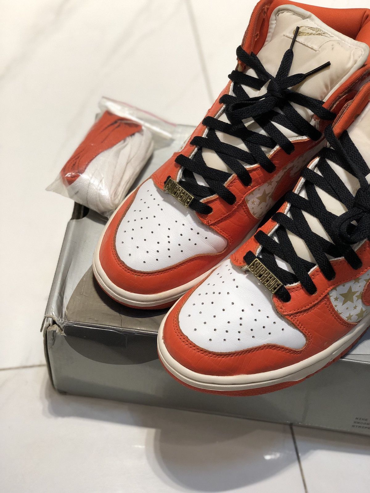 Nike SB Nike Dunk High Pro SB Supreme (2003) Size US 10 / EU 43 - 3 Thumbnail